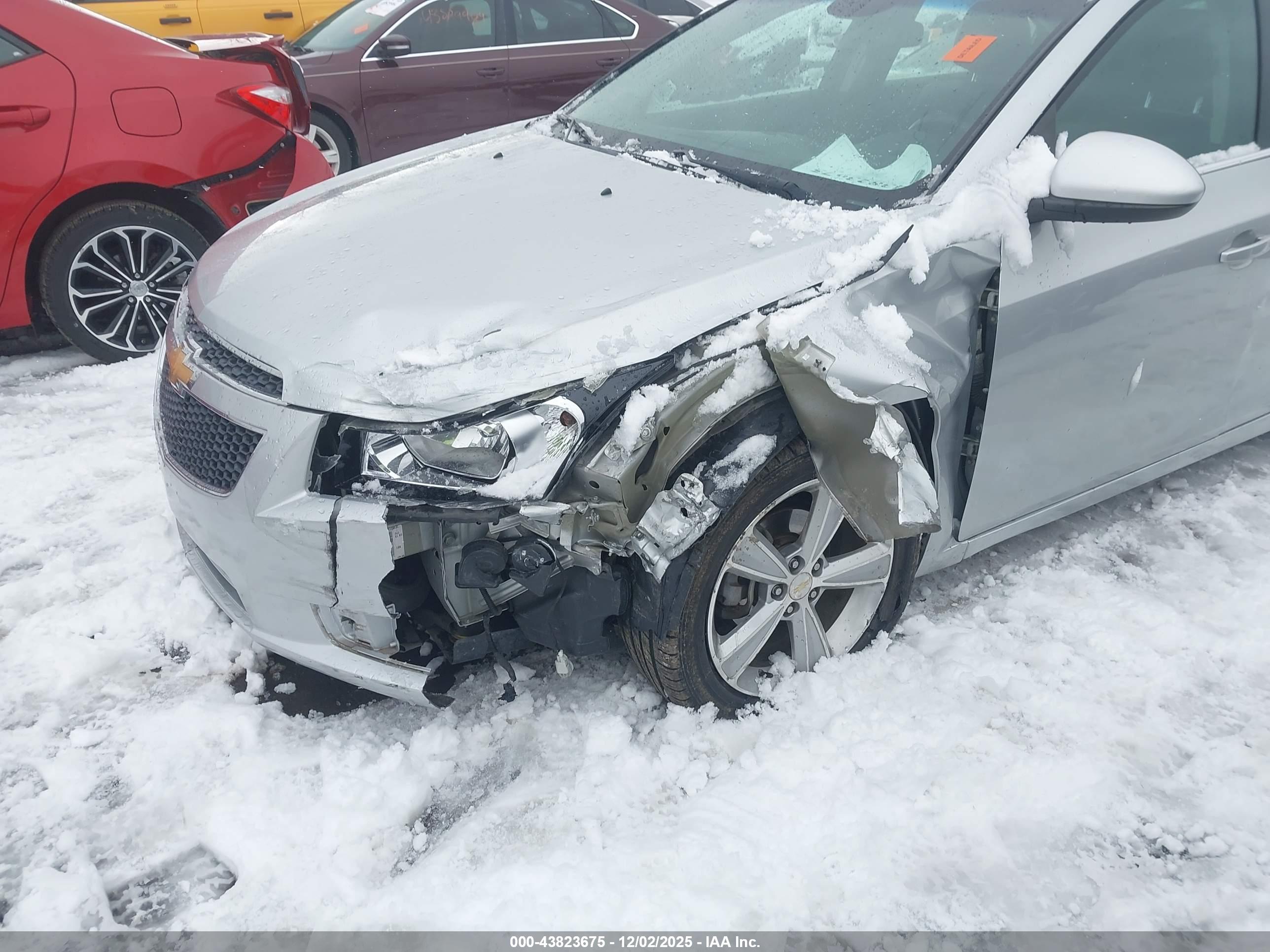 CHEVROLET CRUZE image 6