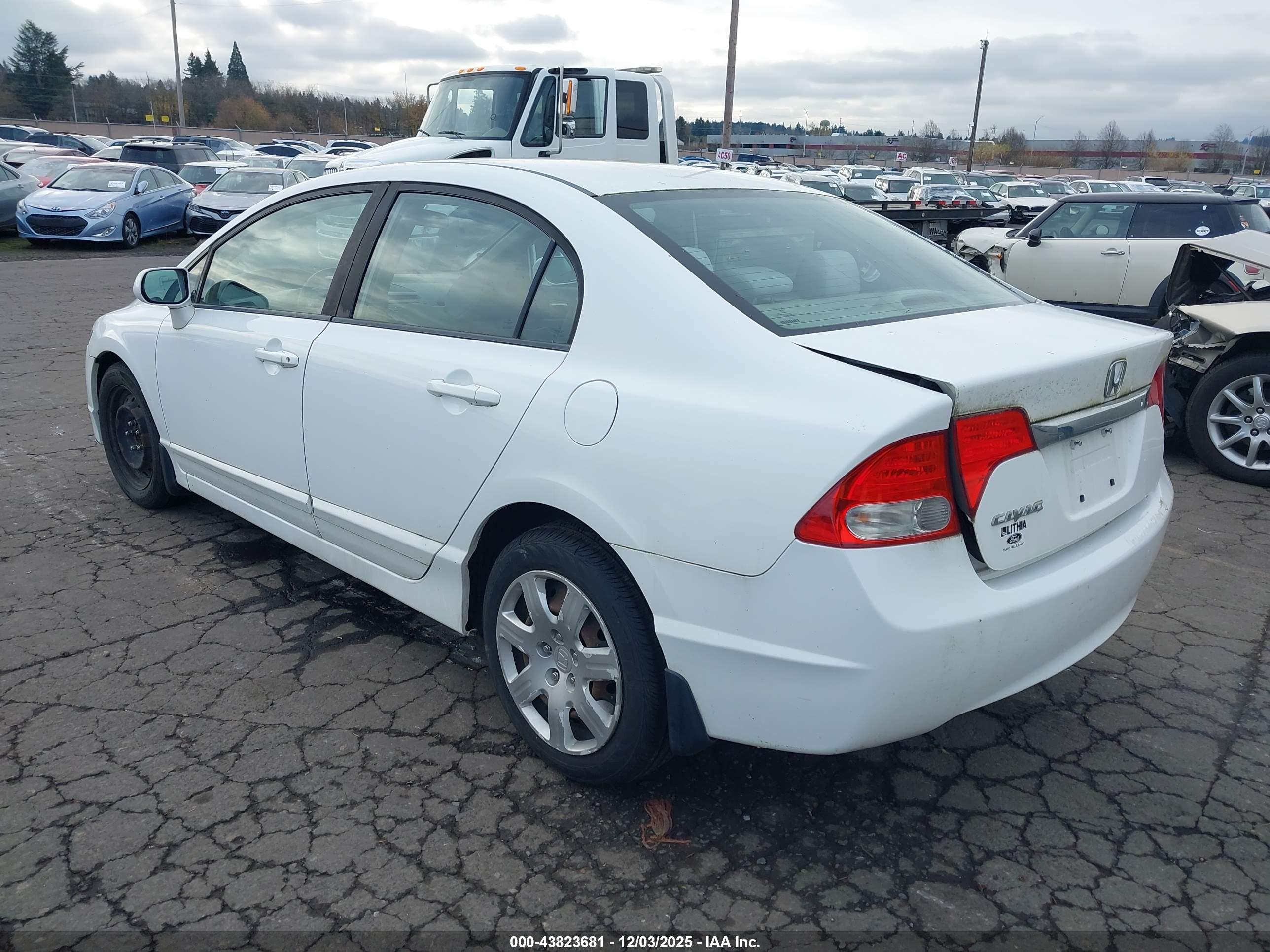 HONDA CIVIC image 3