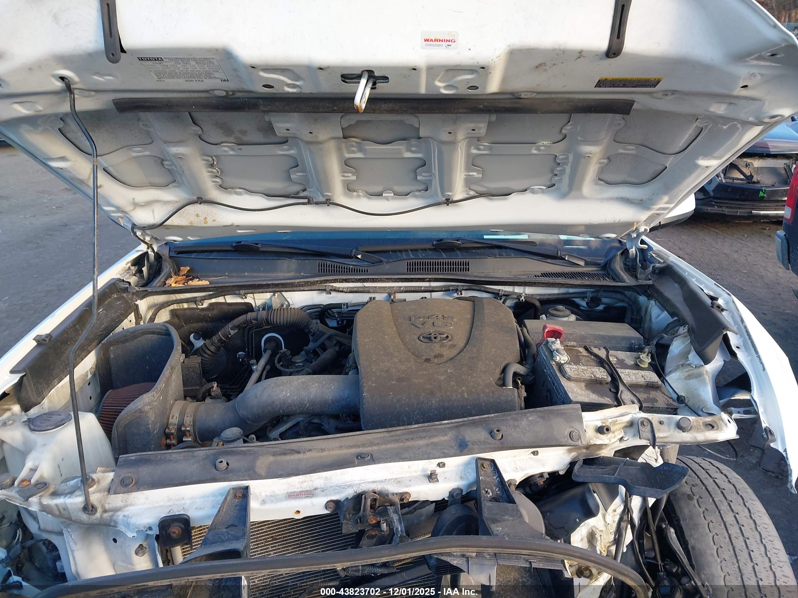 TOYOTA TACOMA image 10