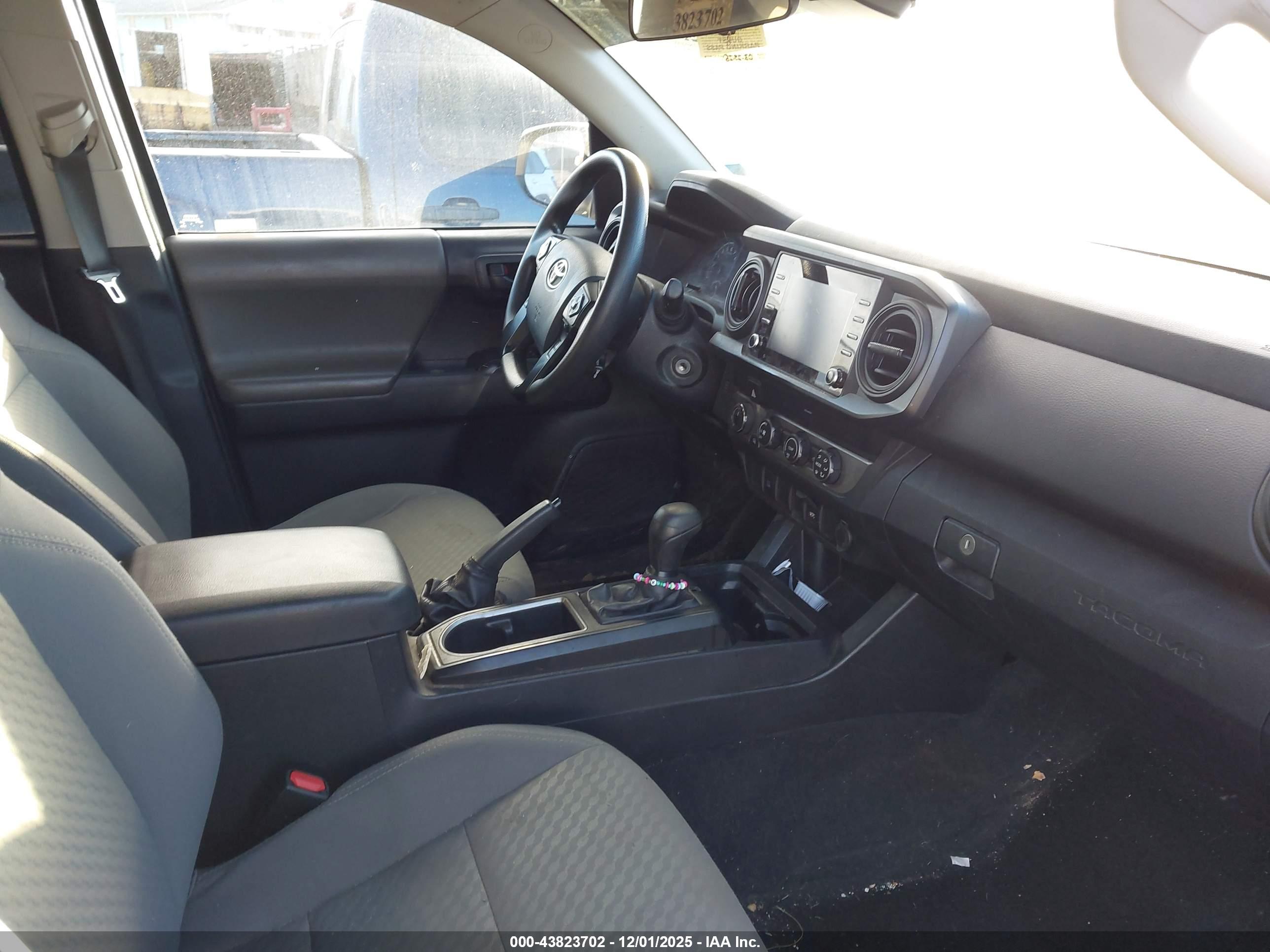 TOYOTA TACOMA image 5