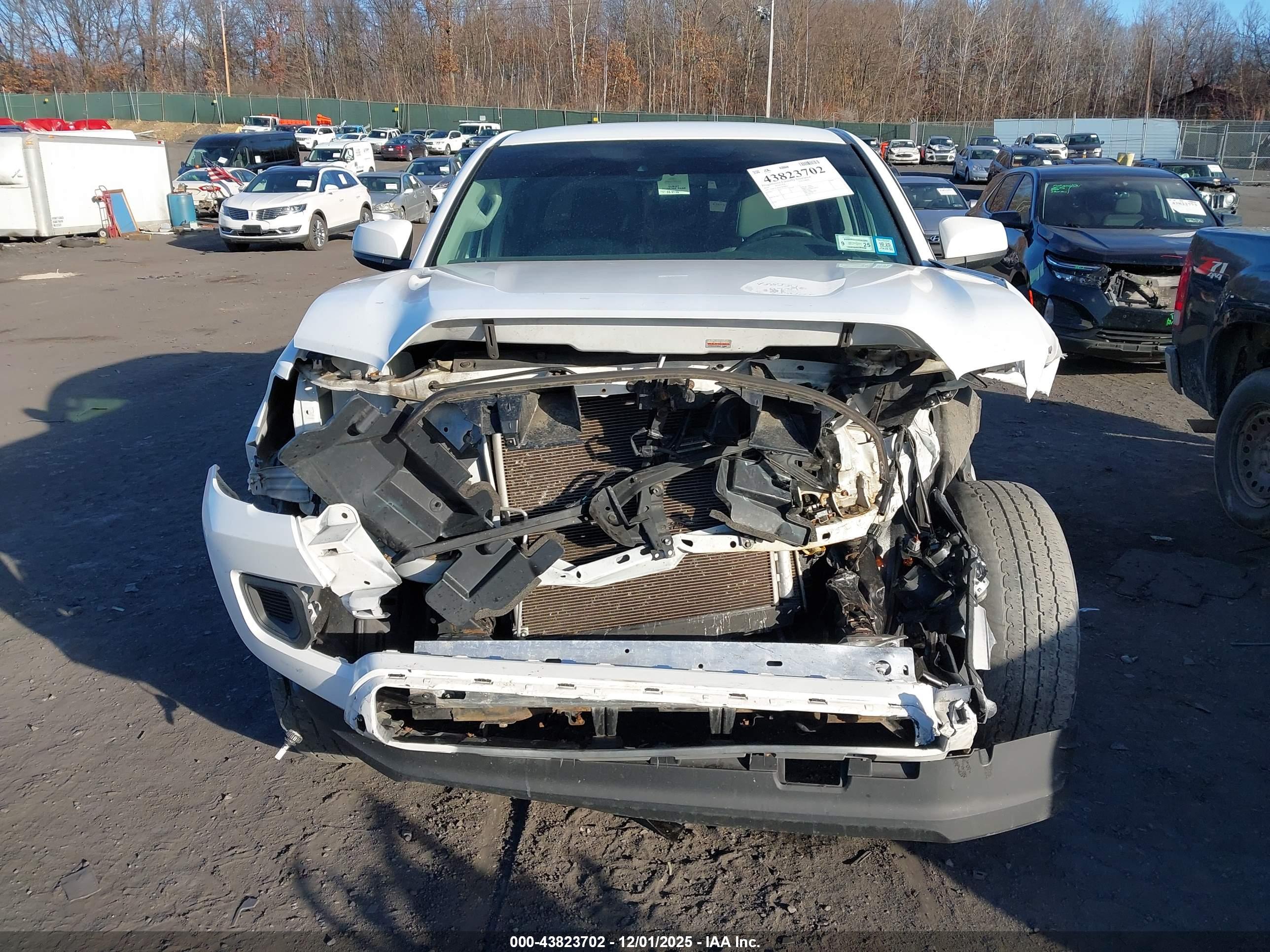 TOYOTA TACOMA image 6