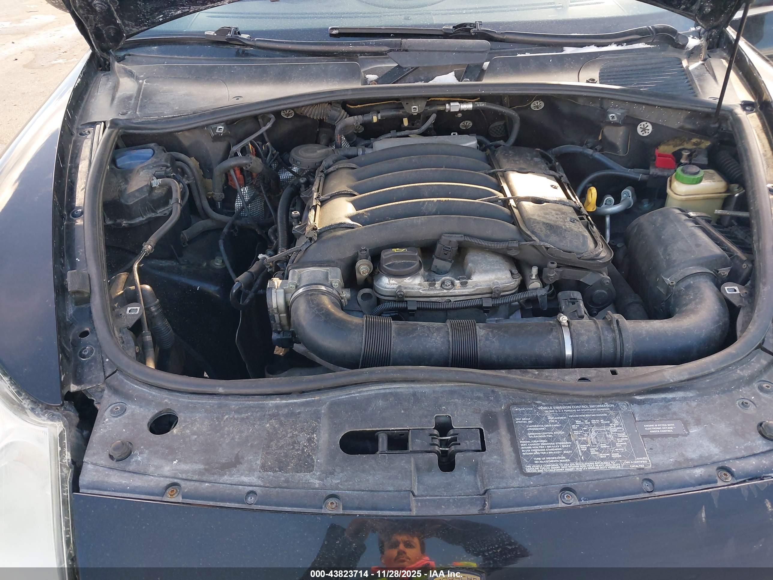 PORSCHE CAYENNE image 10
