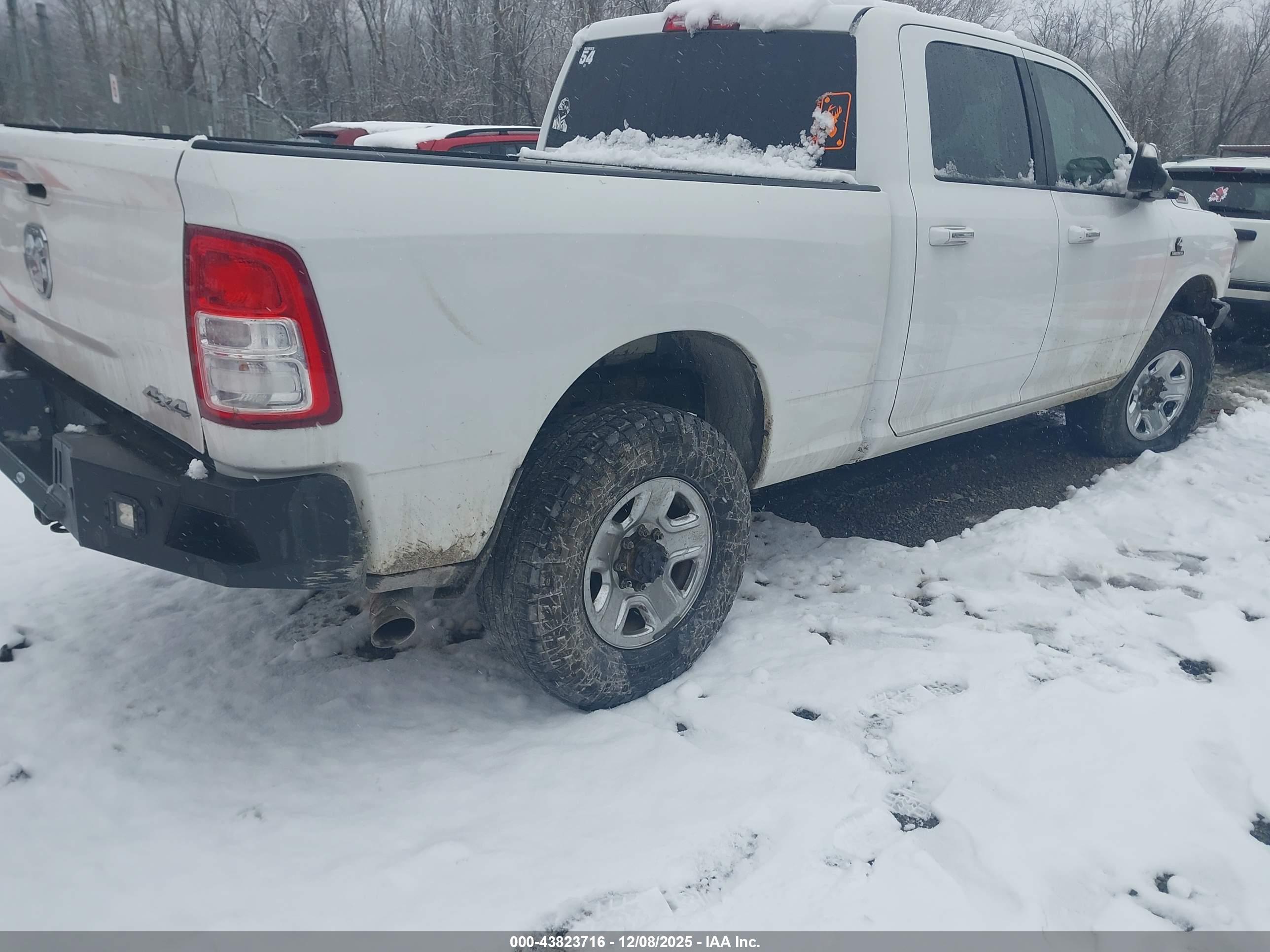 RAM 2500 image 4