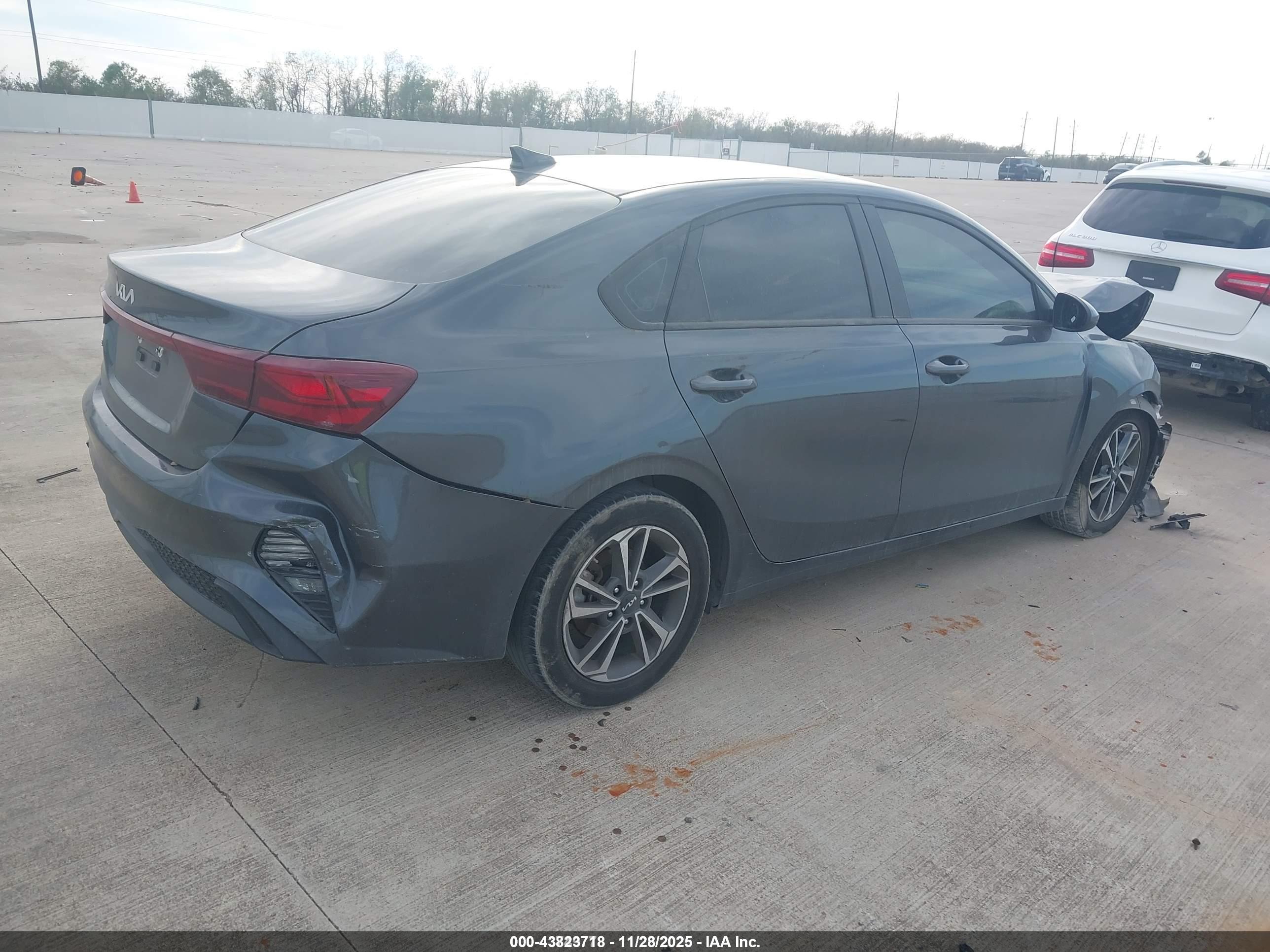 KIA FORTE image 4