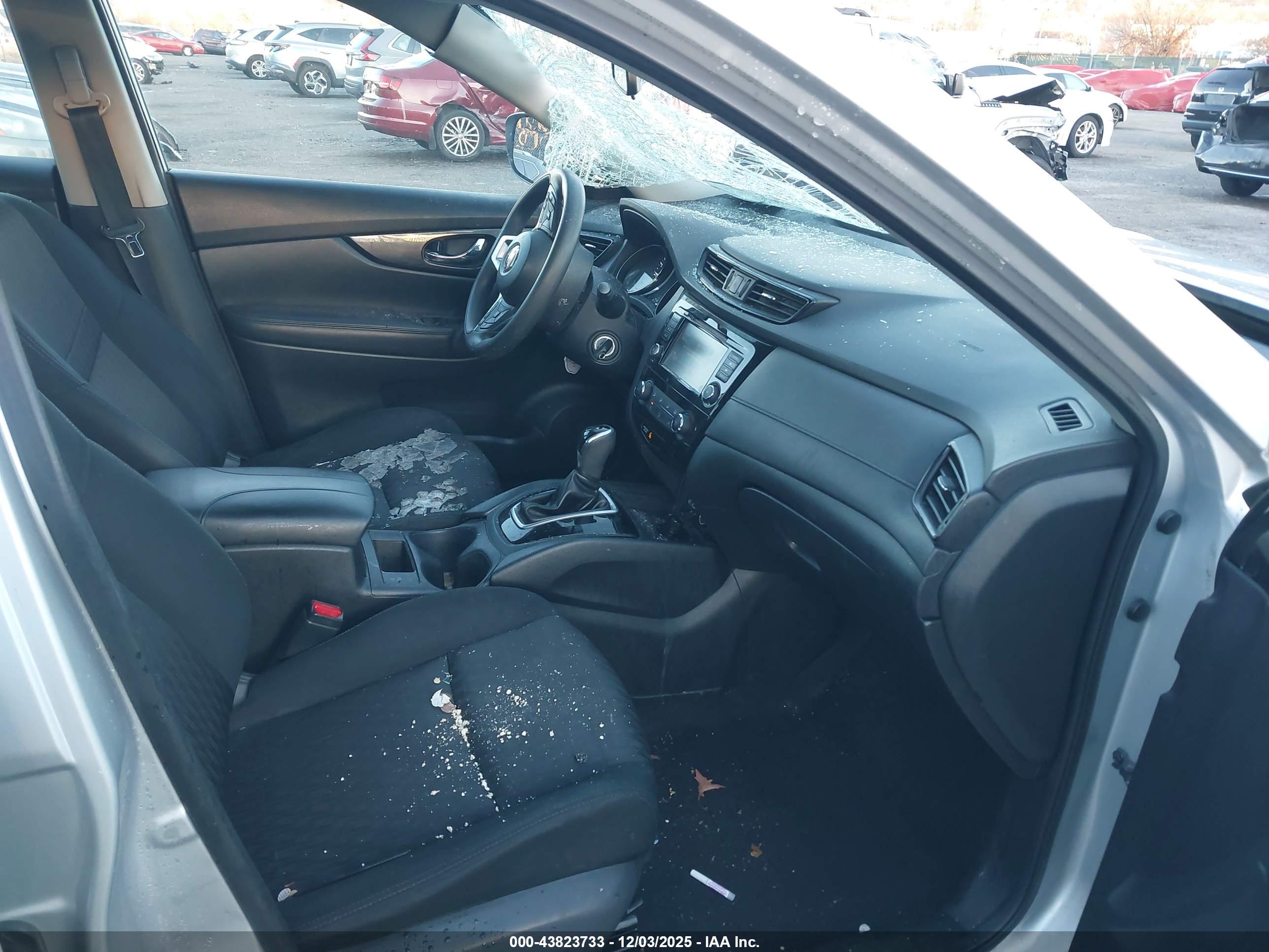 NISSAN ROGUE image 5