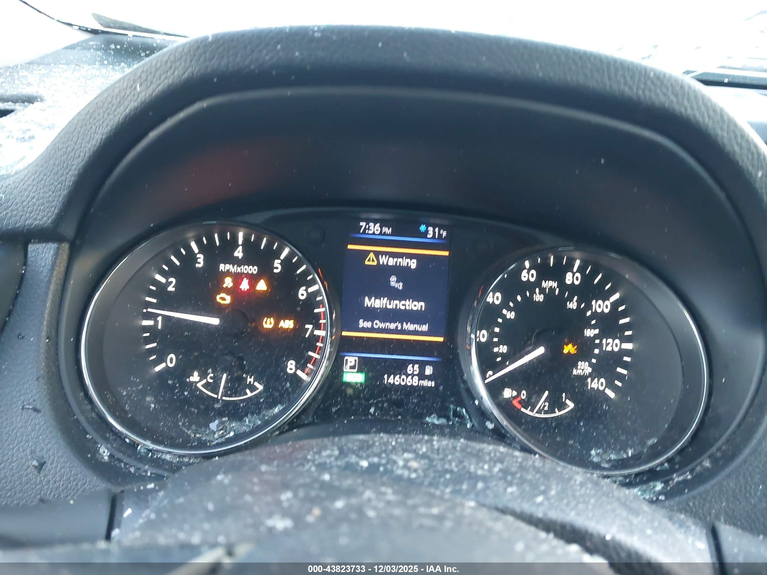 NISSAN ROGUE image 7