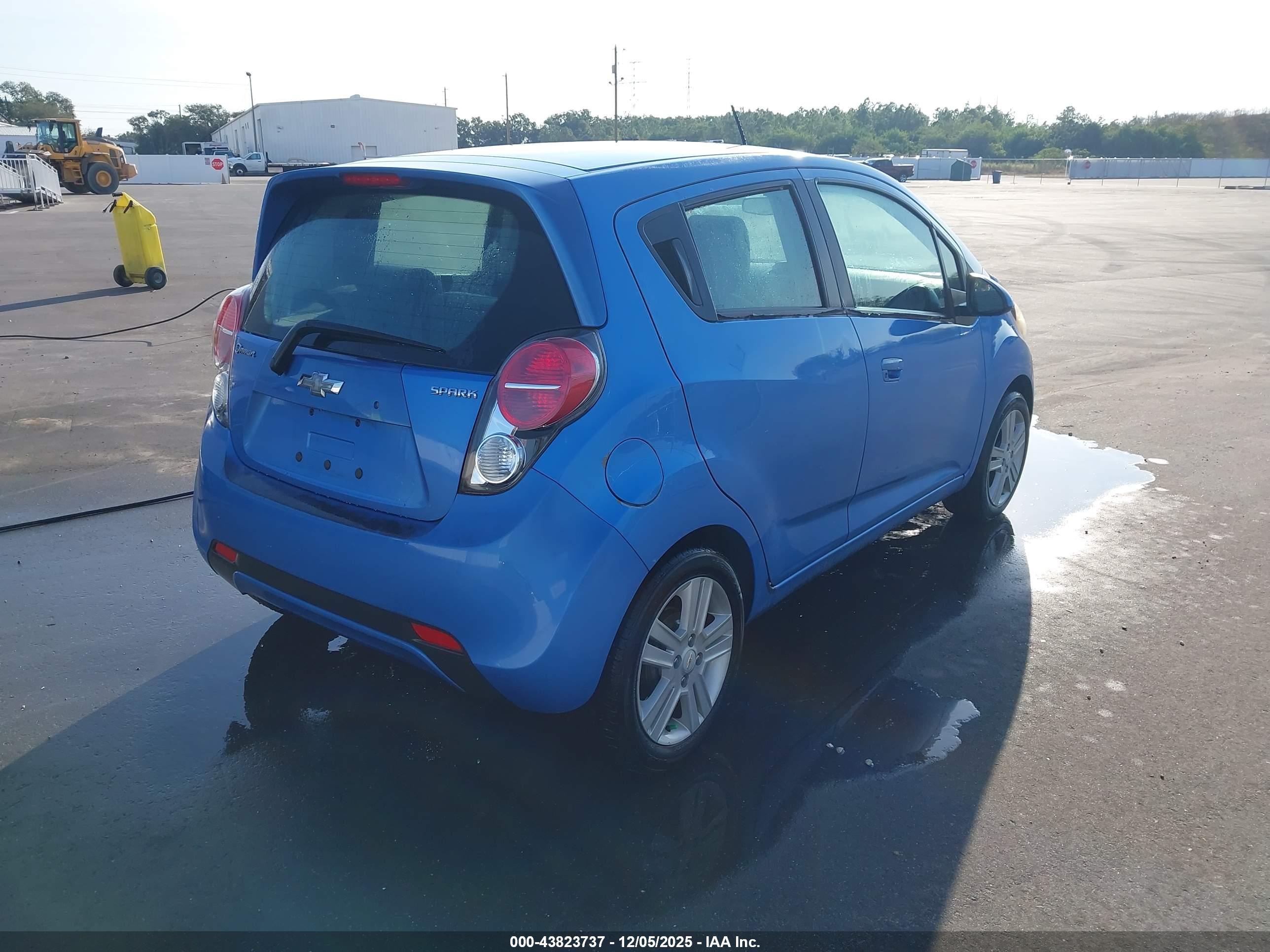 CHEVROLET SPARK image 4