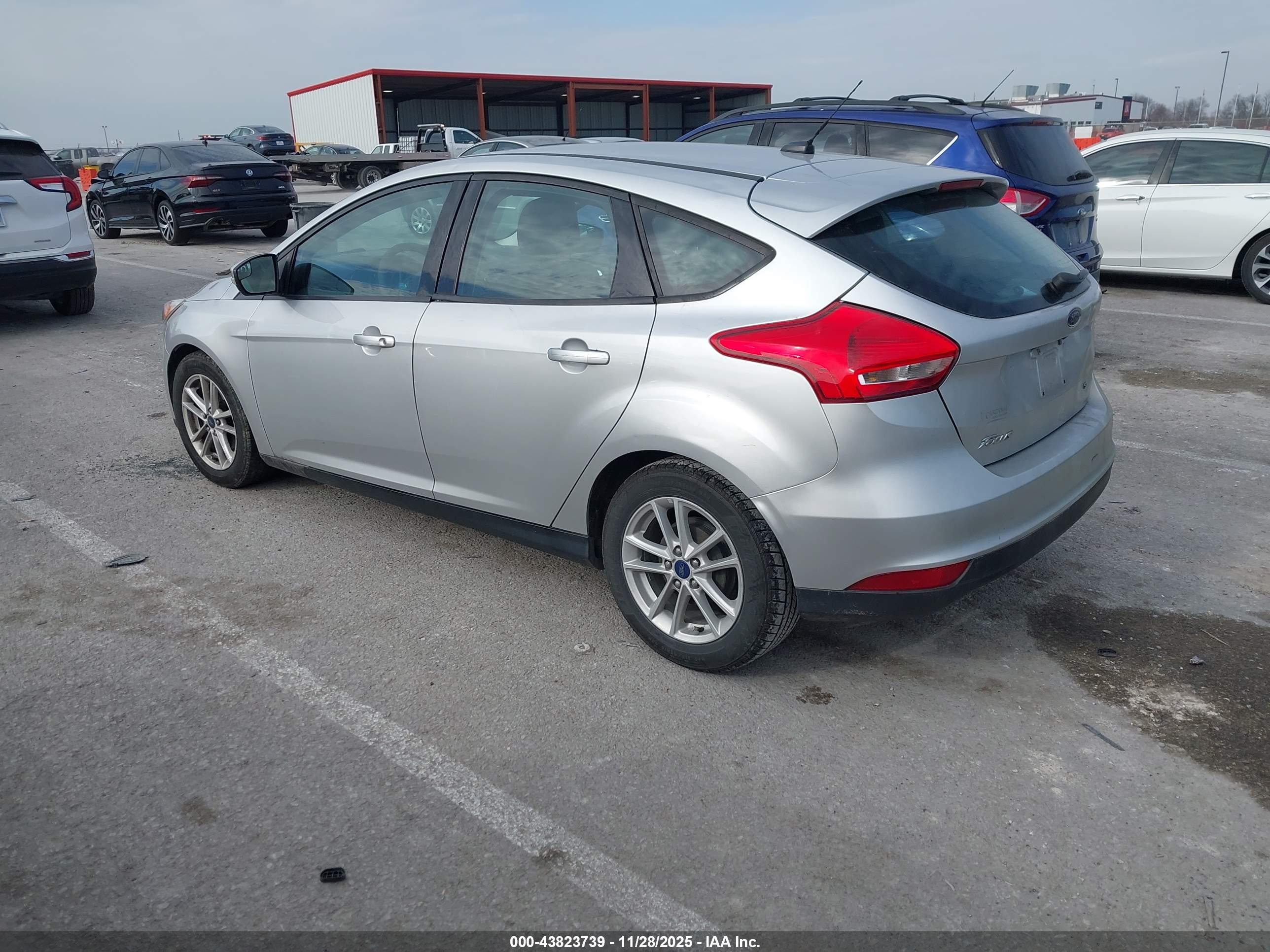 FORD FOCUS image 3