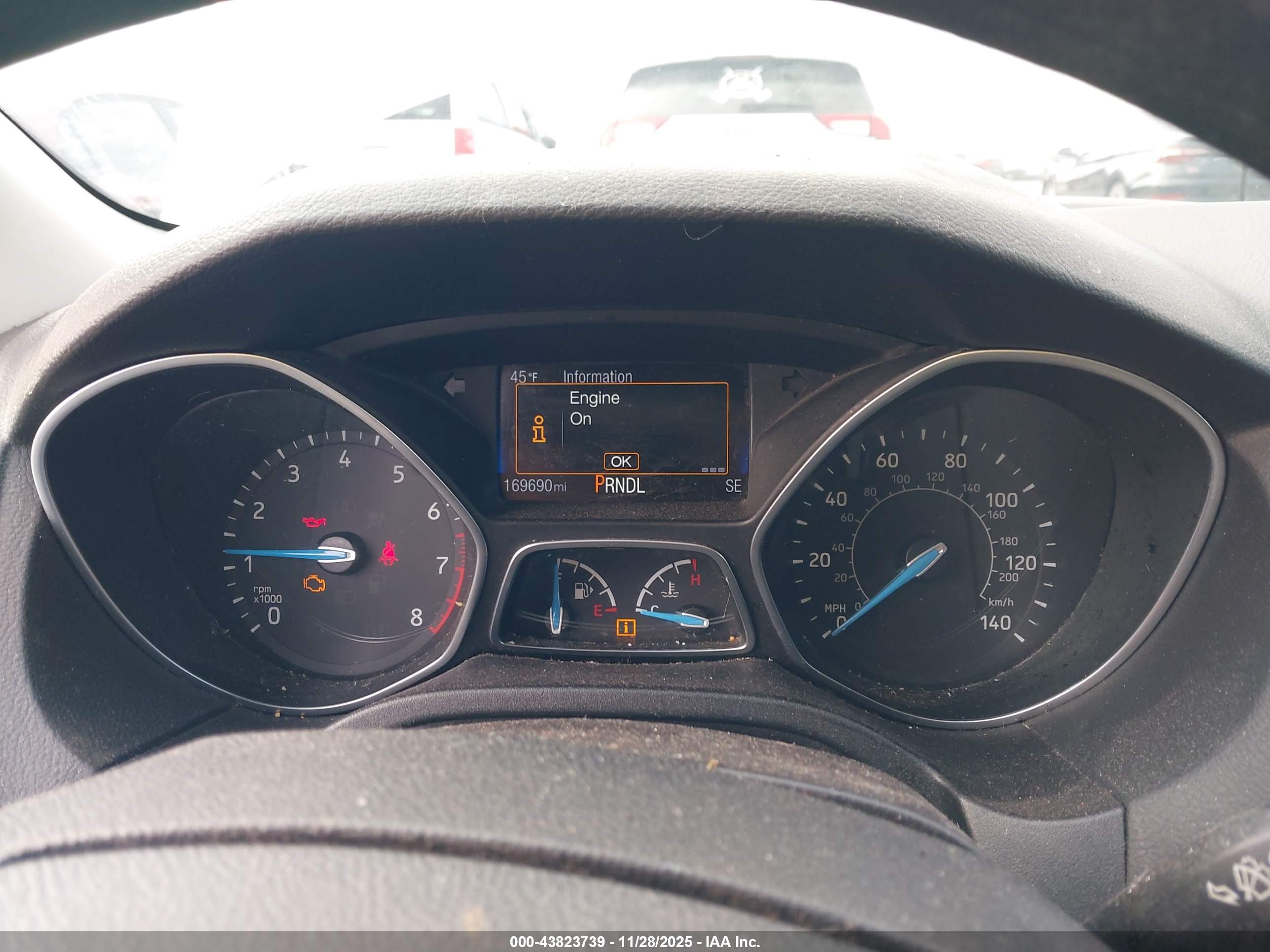 FORD FOCUS image 7