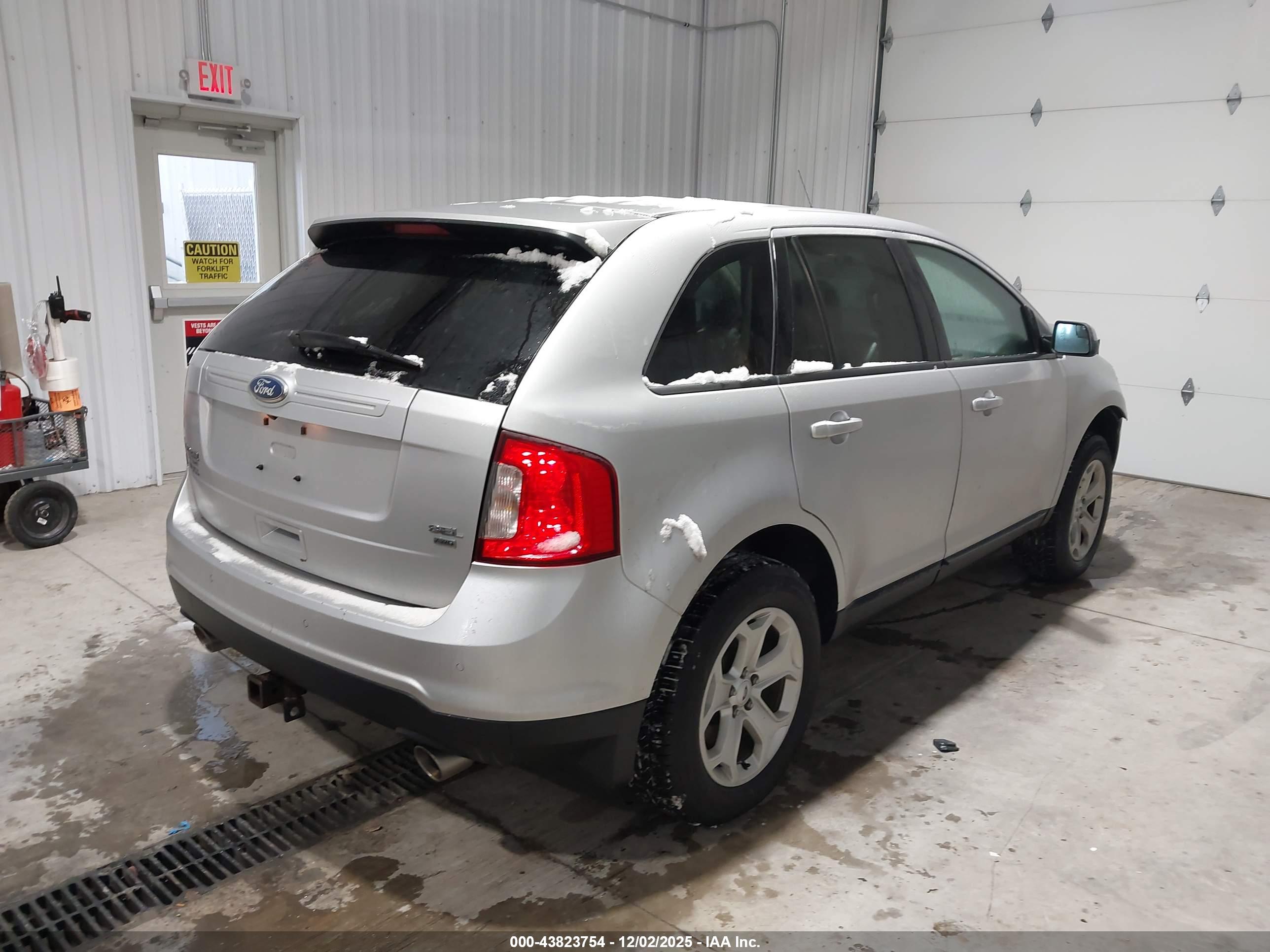 FORD EDGE image 4