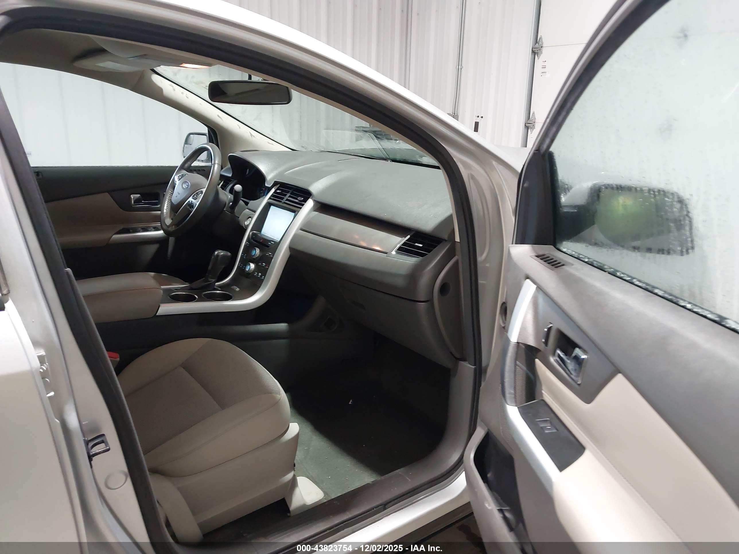 FORD EDGE image 5