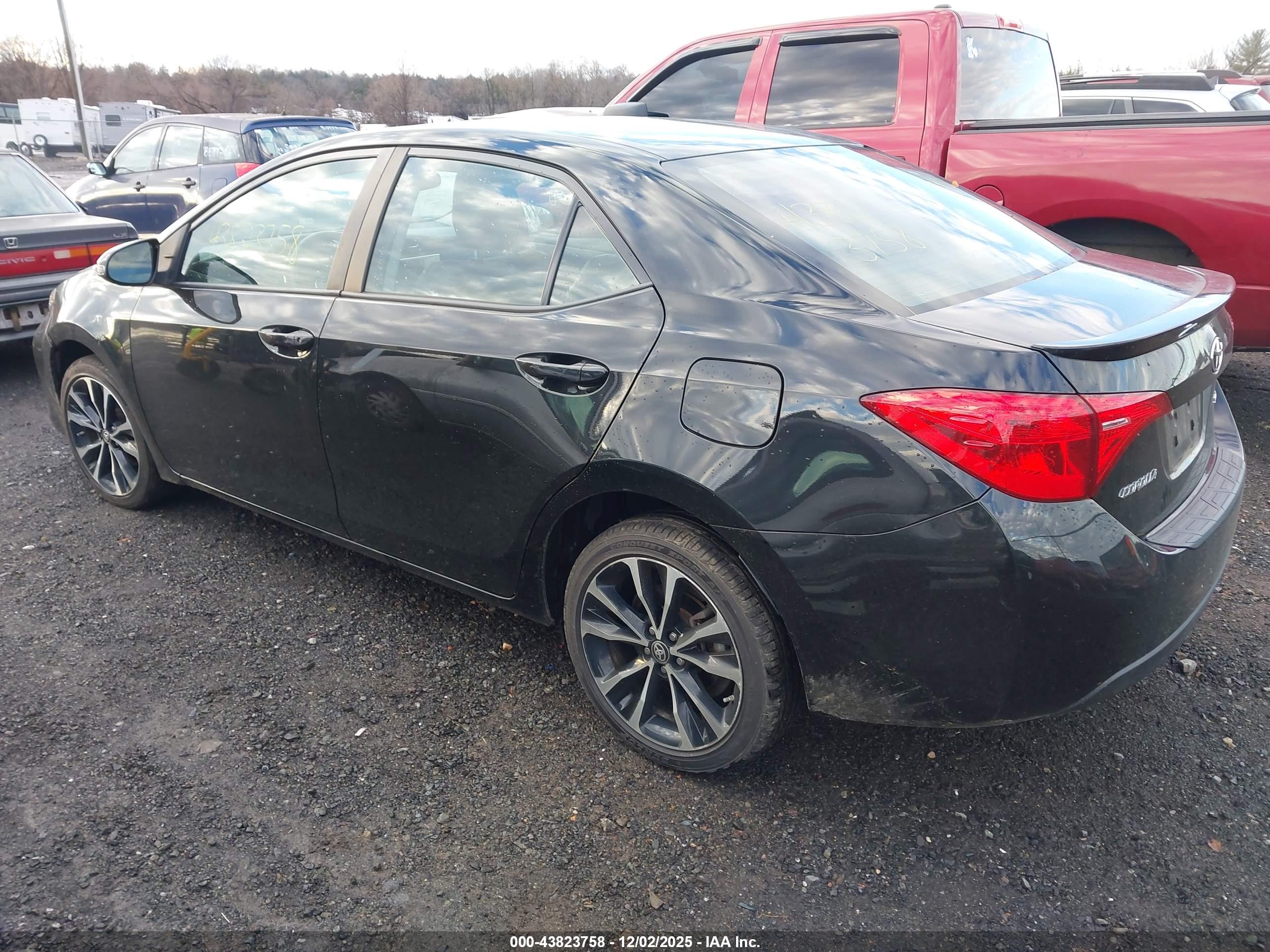 TOYOTA COROLLA image 3