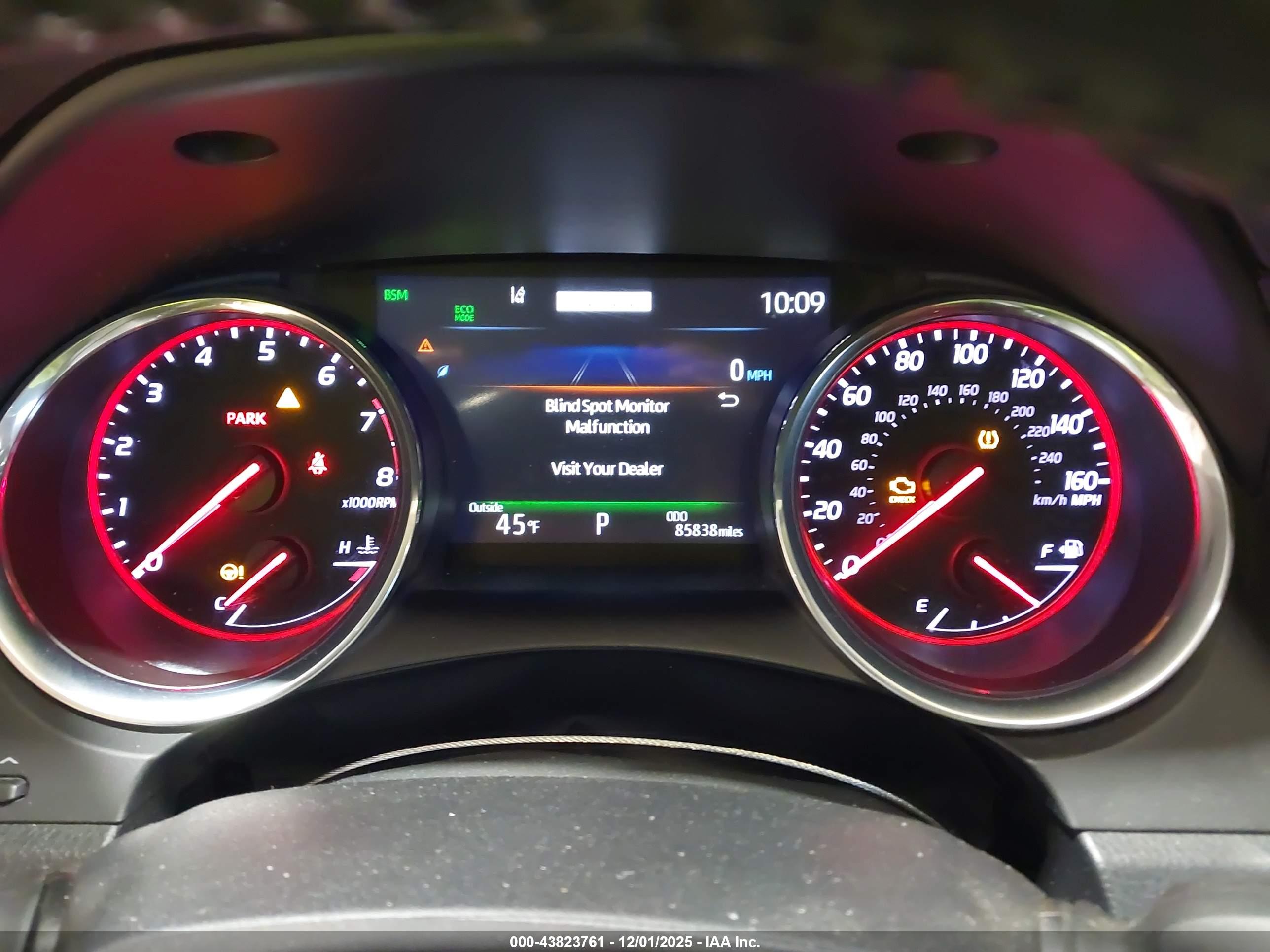 TOYOTA CAMRY image 7