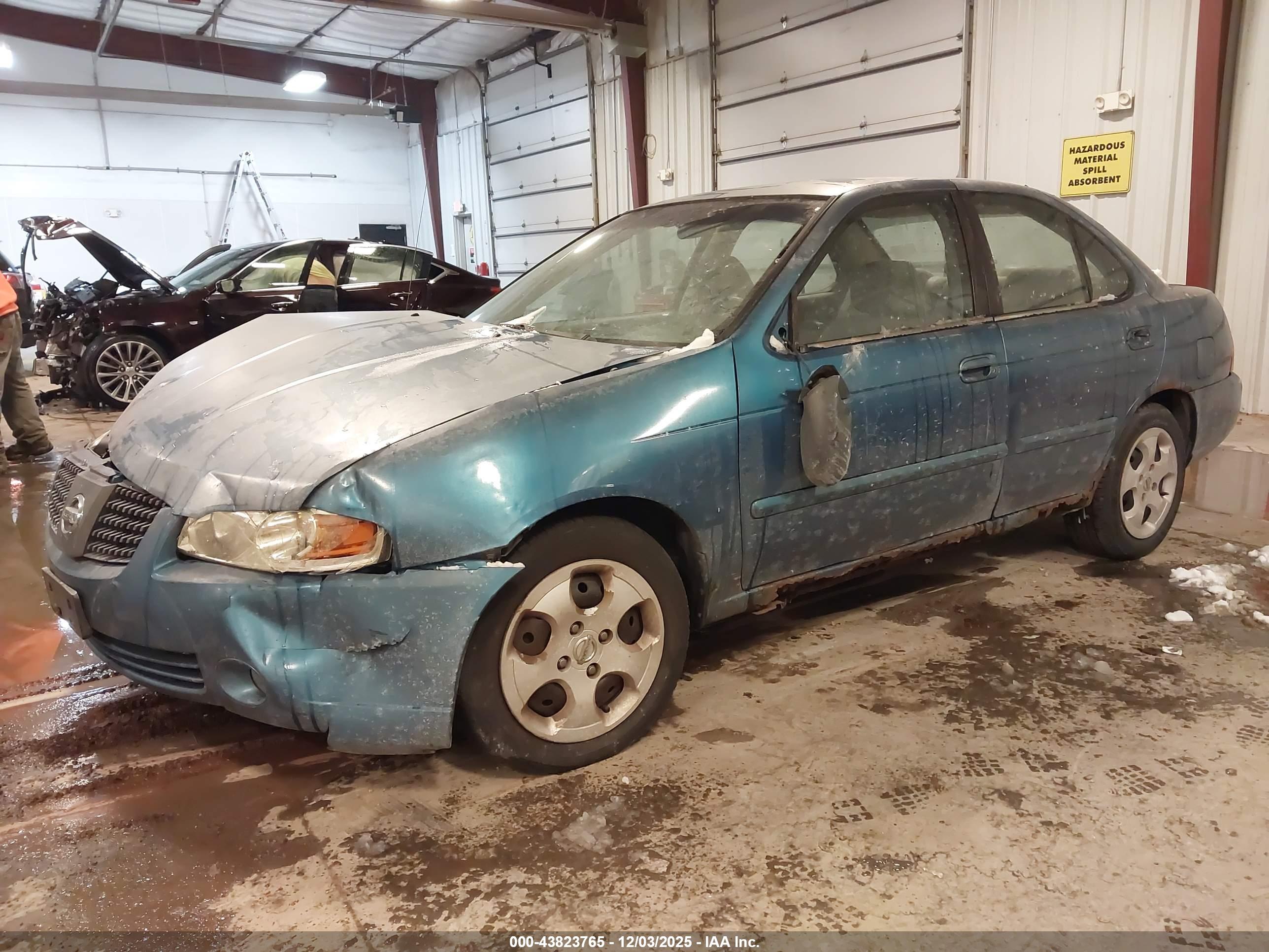 NISSAN SENTRA image 2