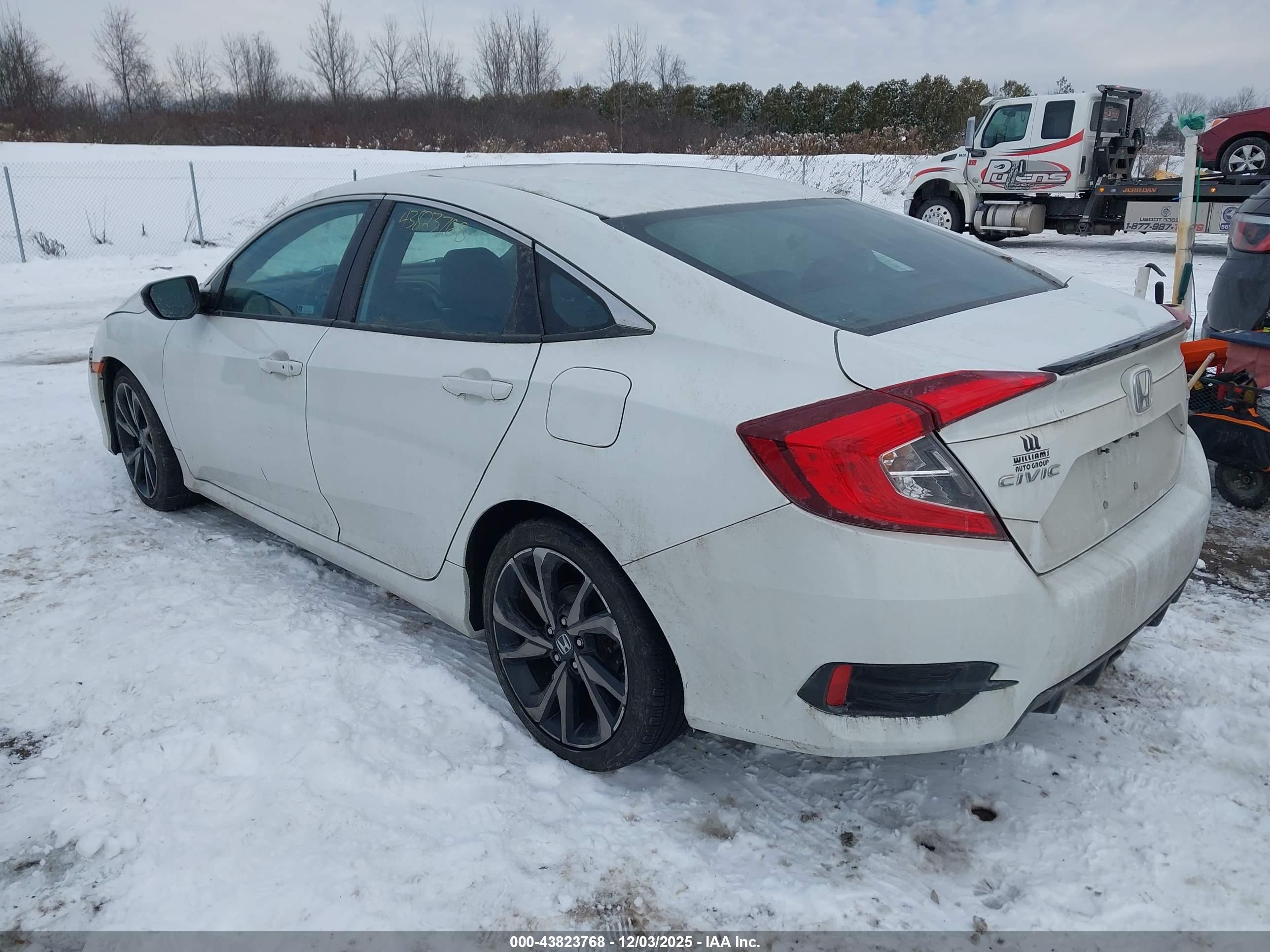 HONDA CIVIC image 3