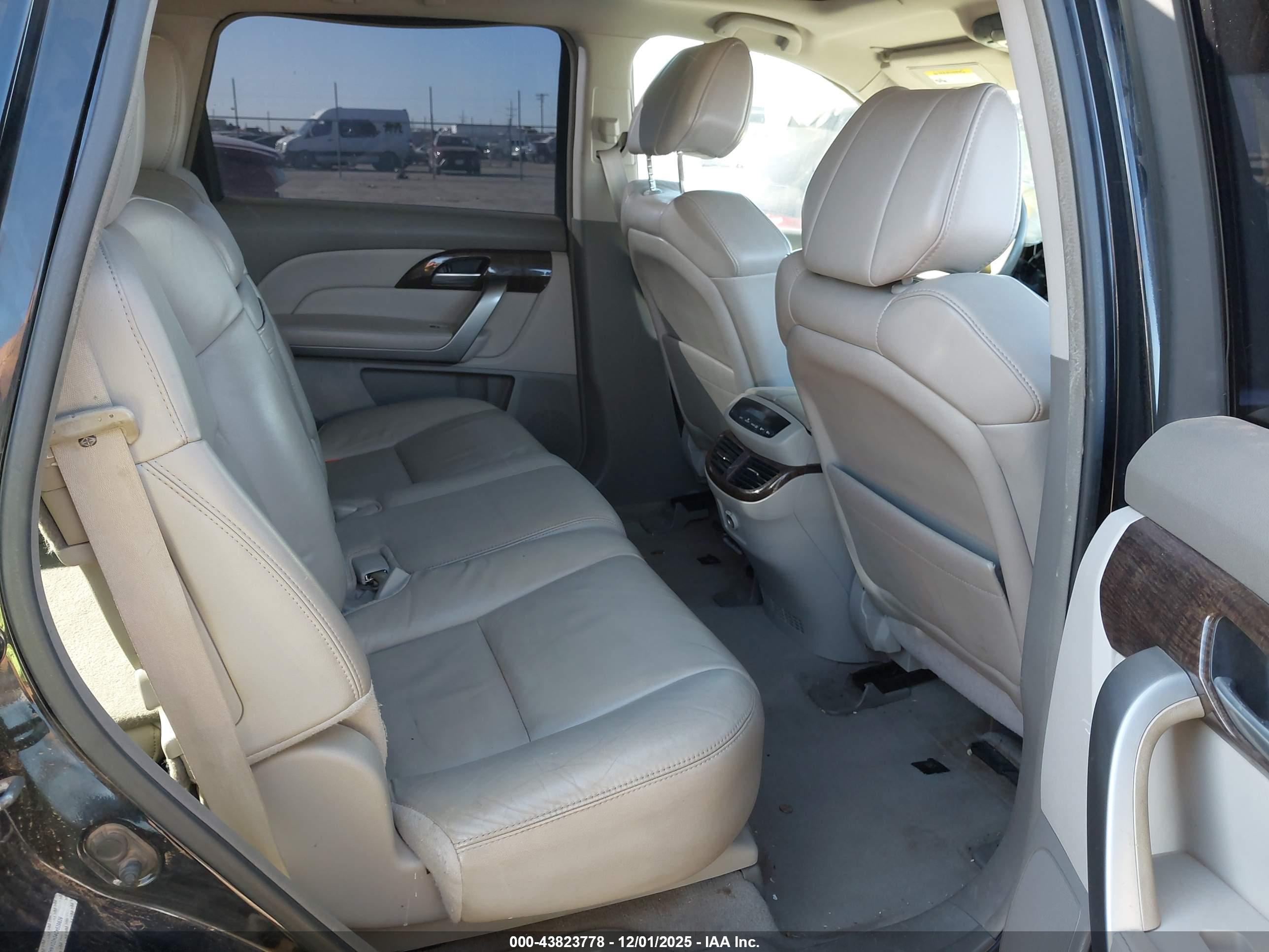 ACURA MDX image 8