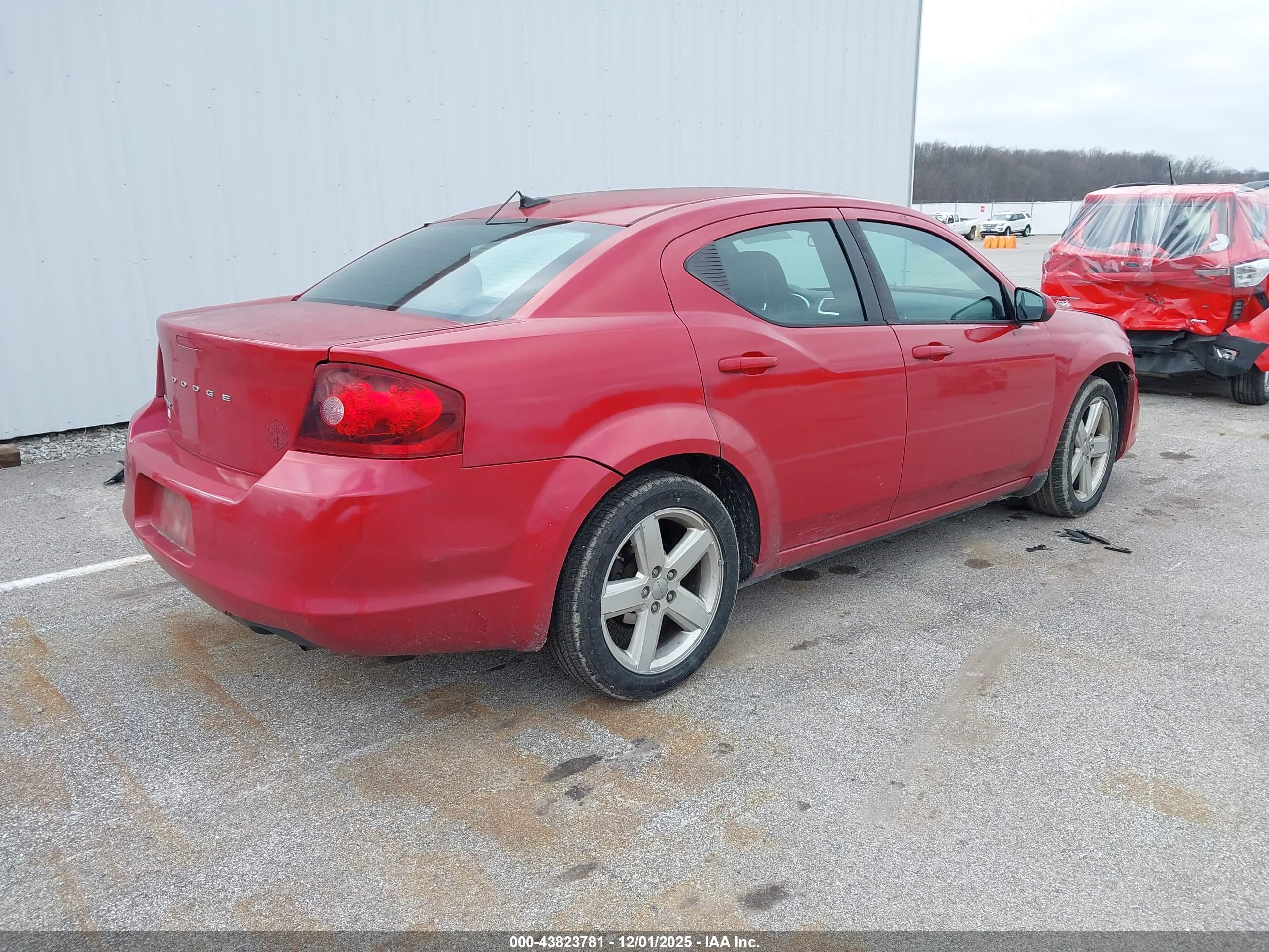 DODGE AVENGER image 4