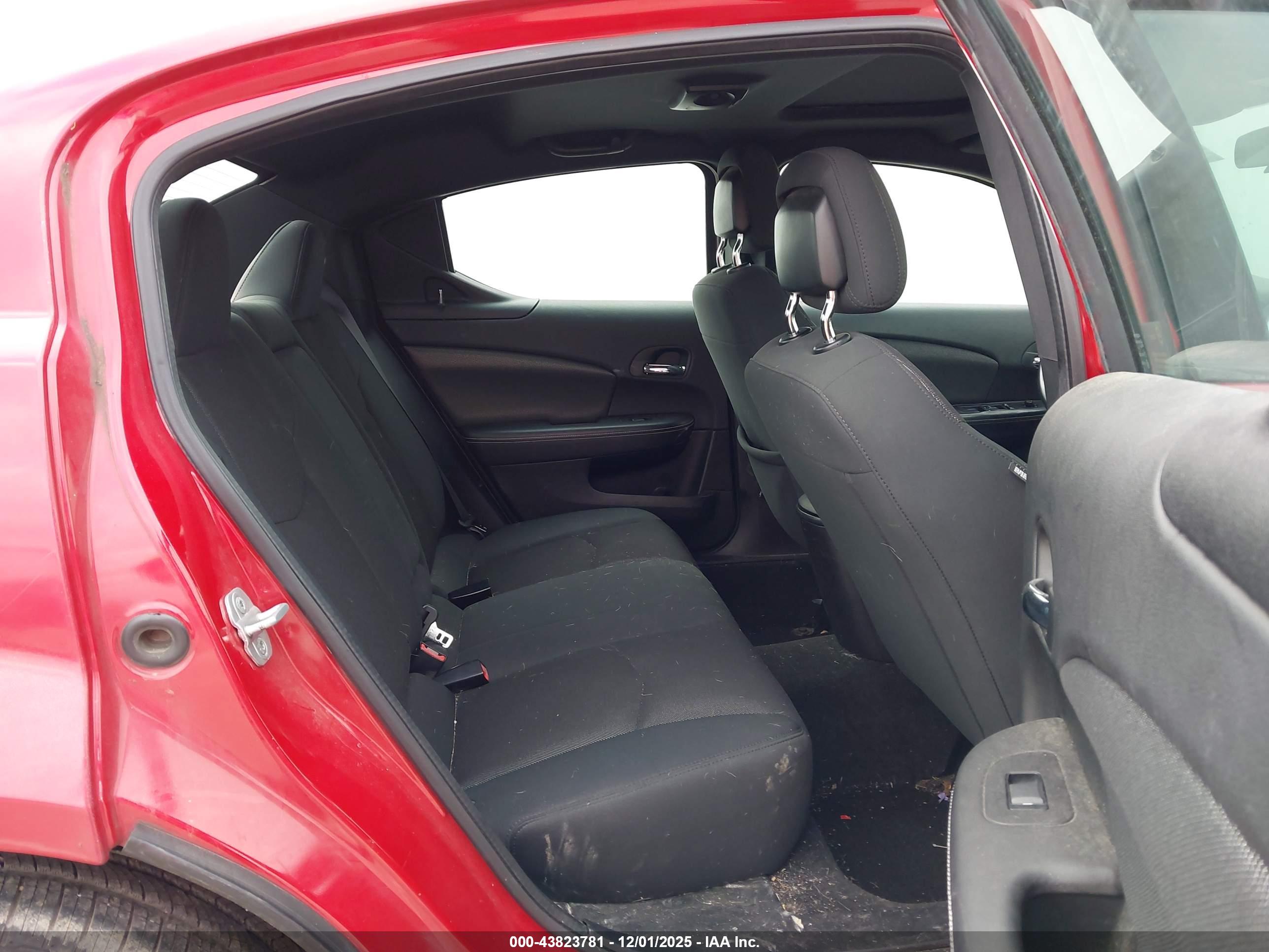 DODGE AVENGER image 8