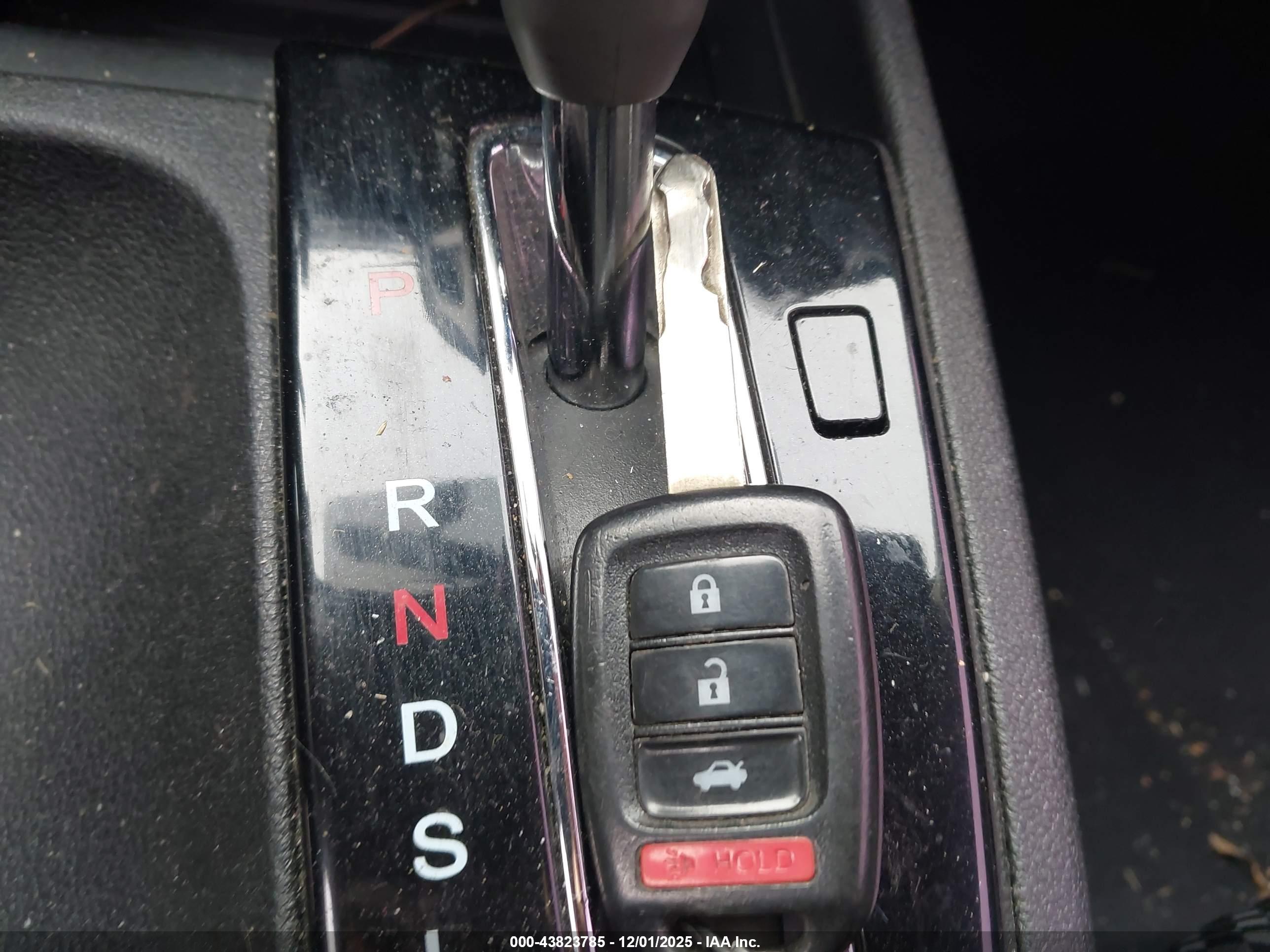 HONDA CIVIC image 11