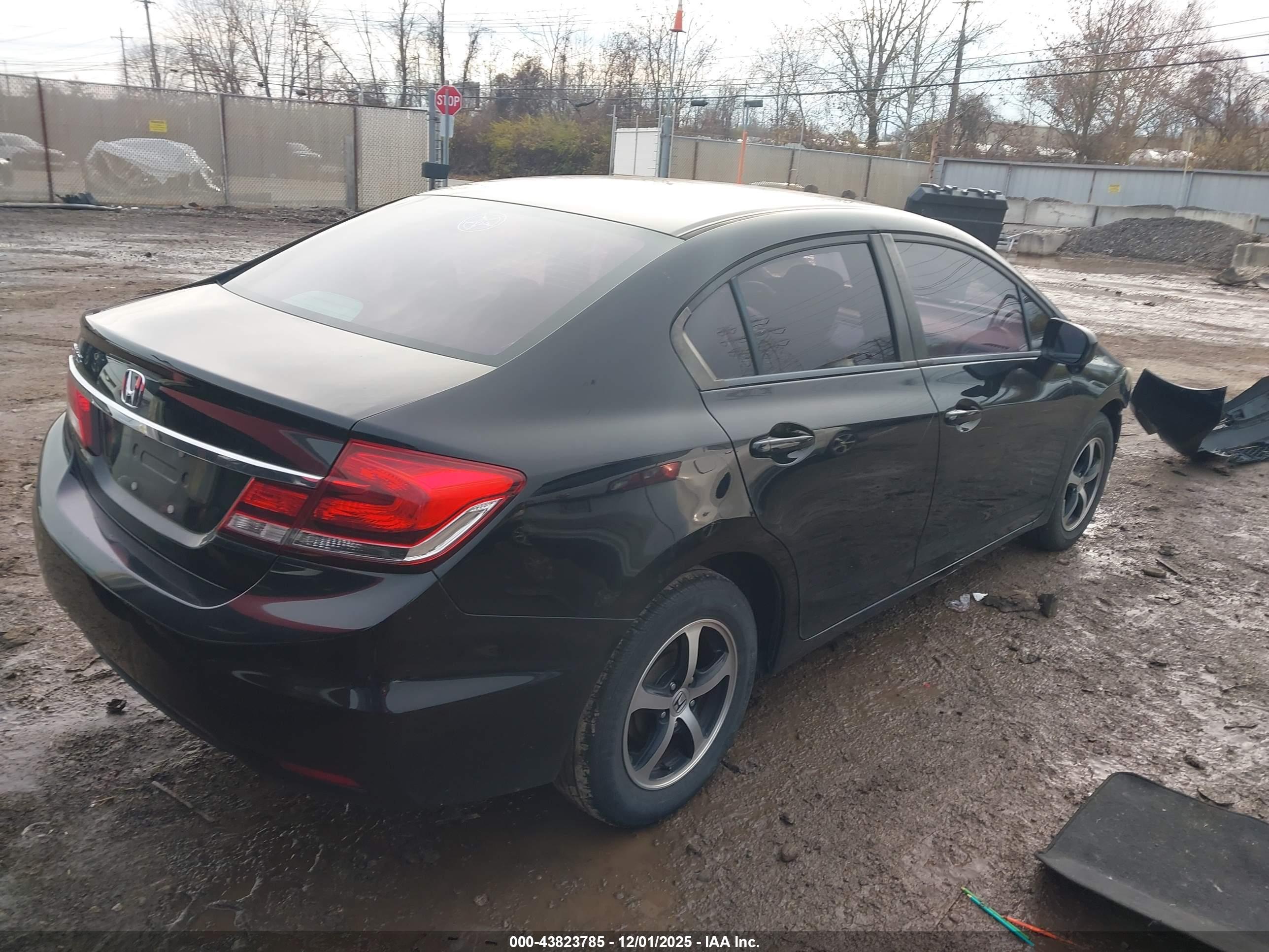 HONDA CIVIC image 4