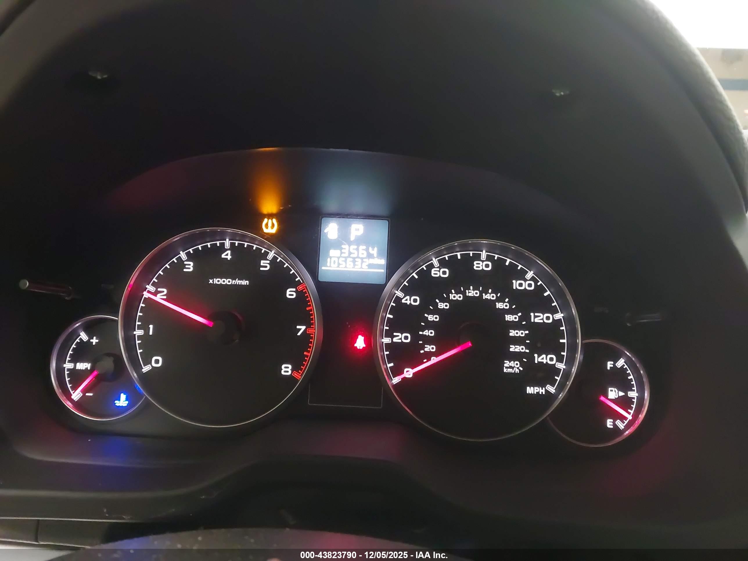 SUBARU OUTBACK image 7