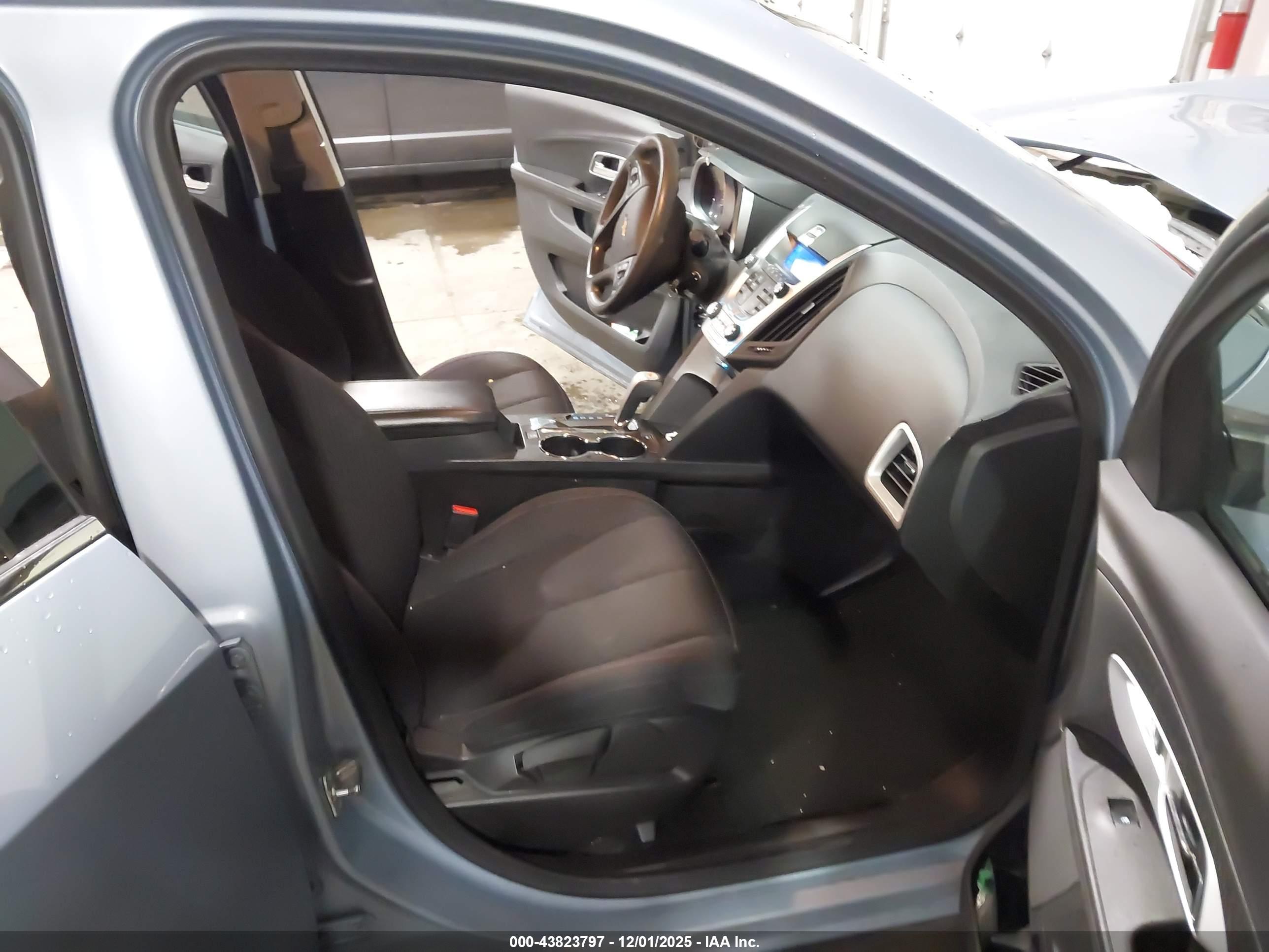 CHEVROLET EQUINOX image 5