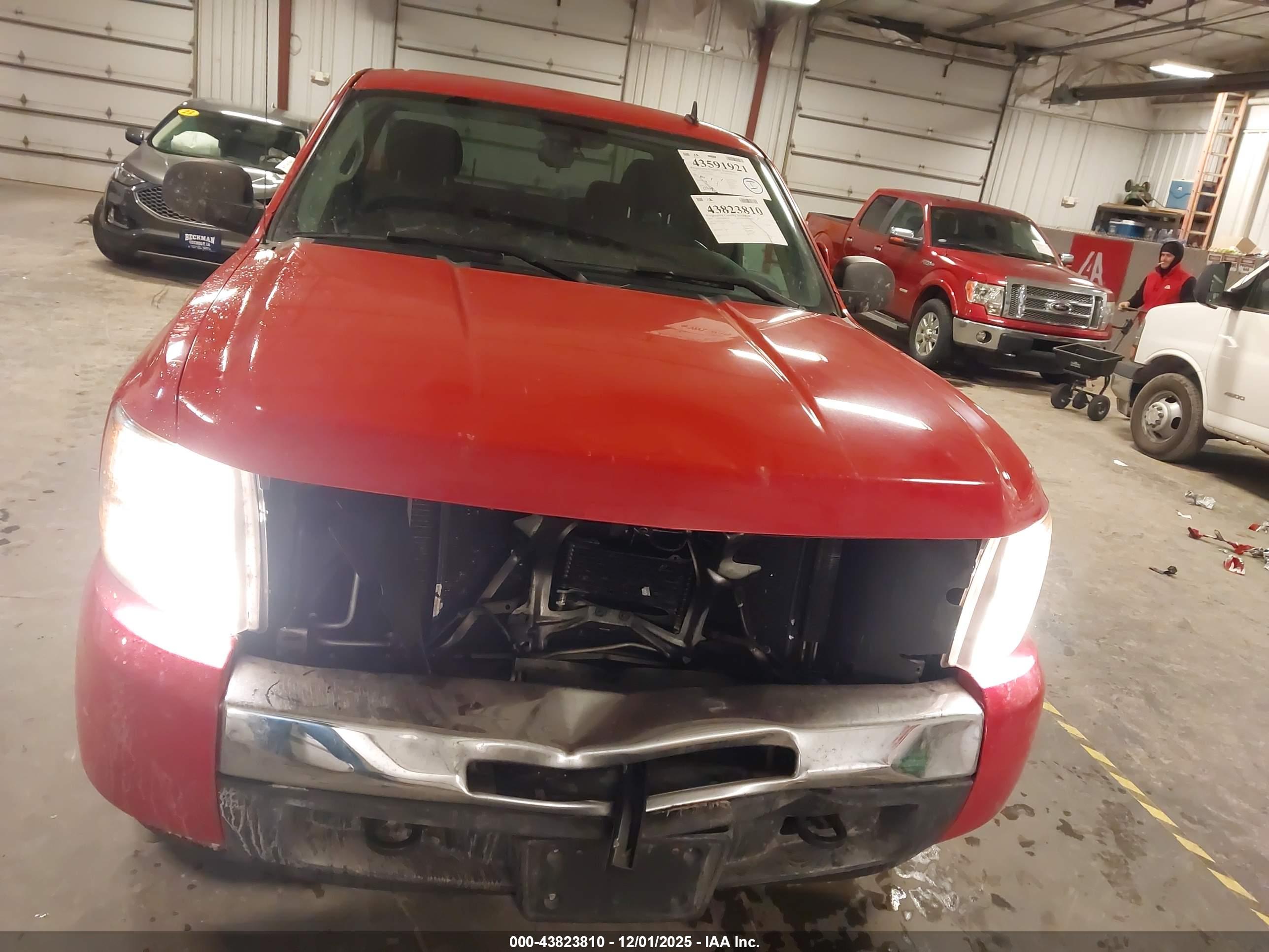 CHEVROLET SILVERADO image 6