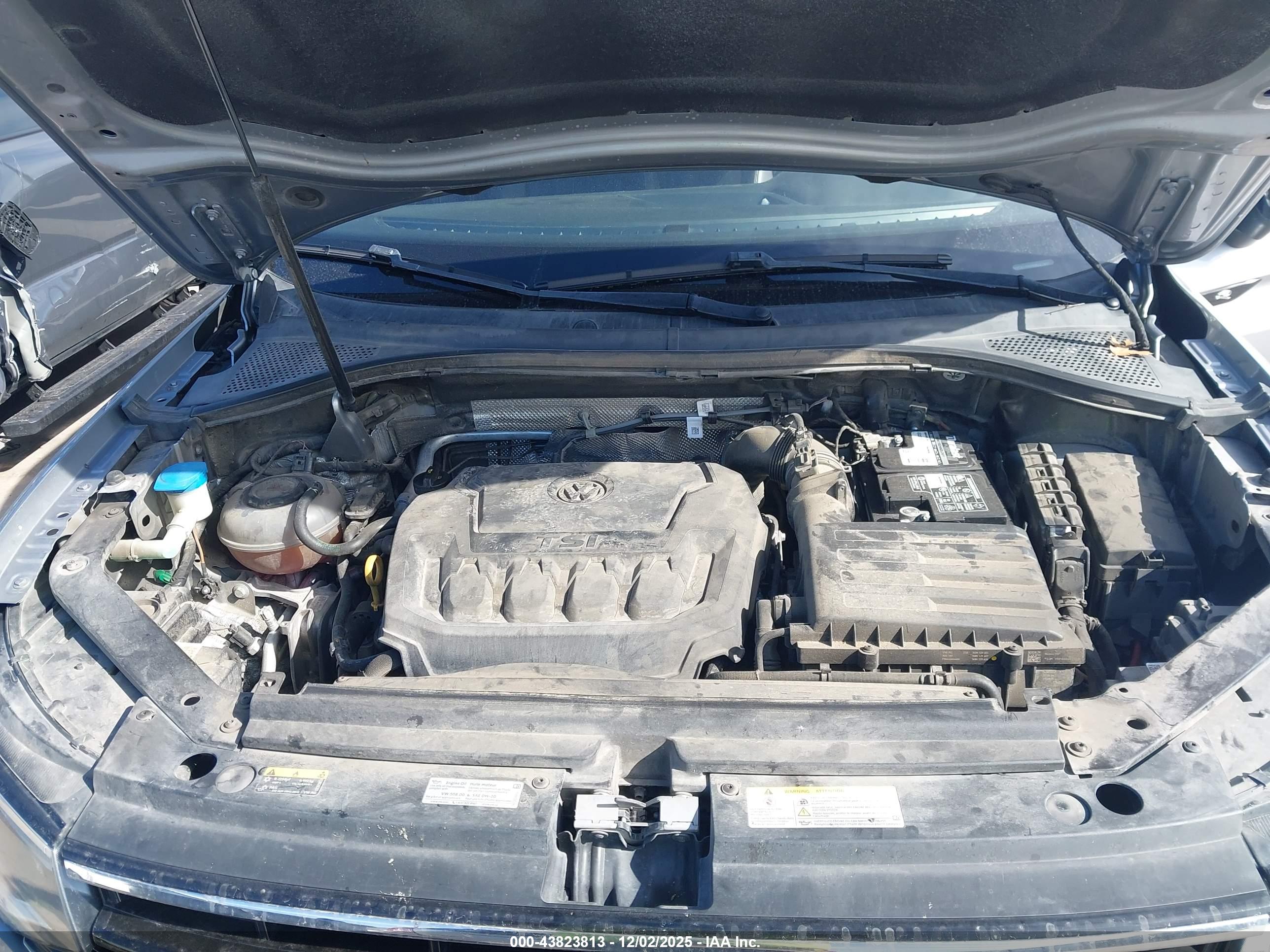 VOLKSWAGEN TIGUAN image 10