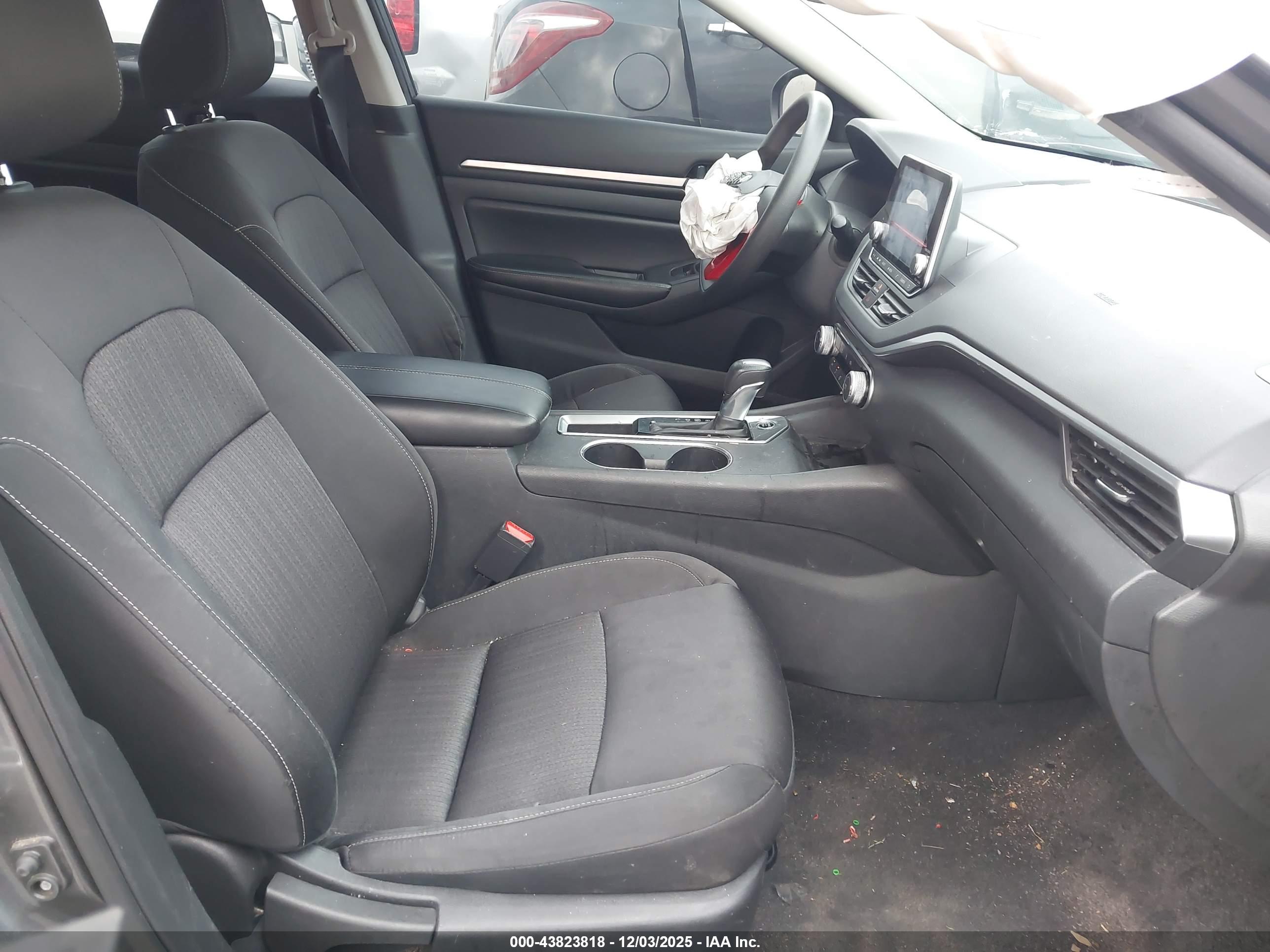 NISSAN ALTIMA image 5