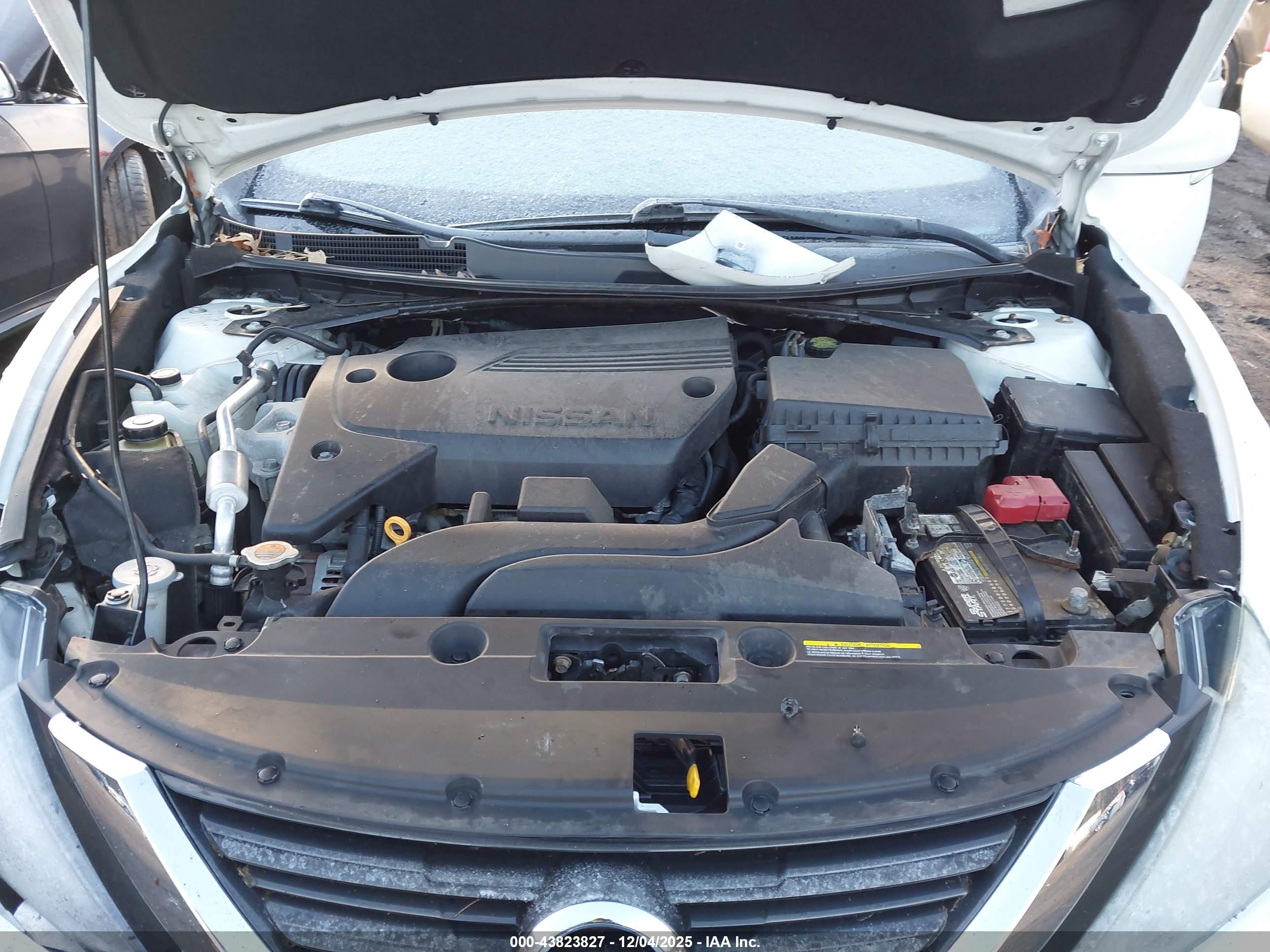 NISSAN ALTIMA image 10