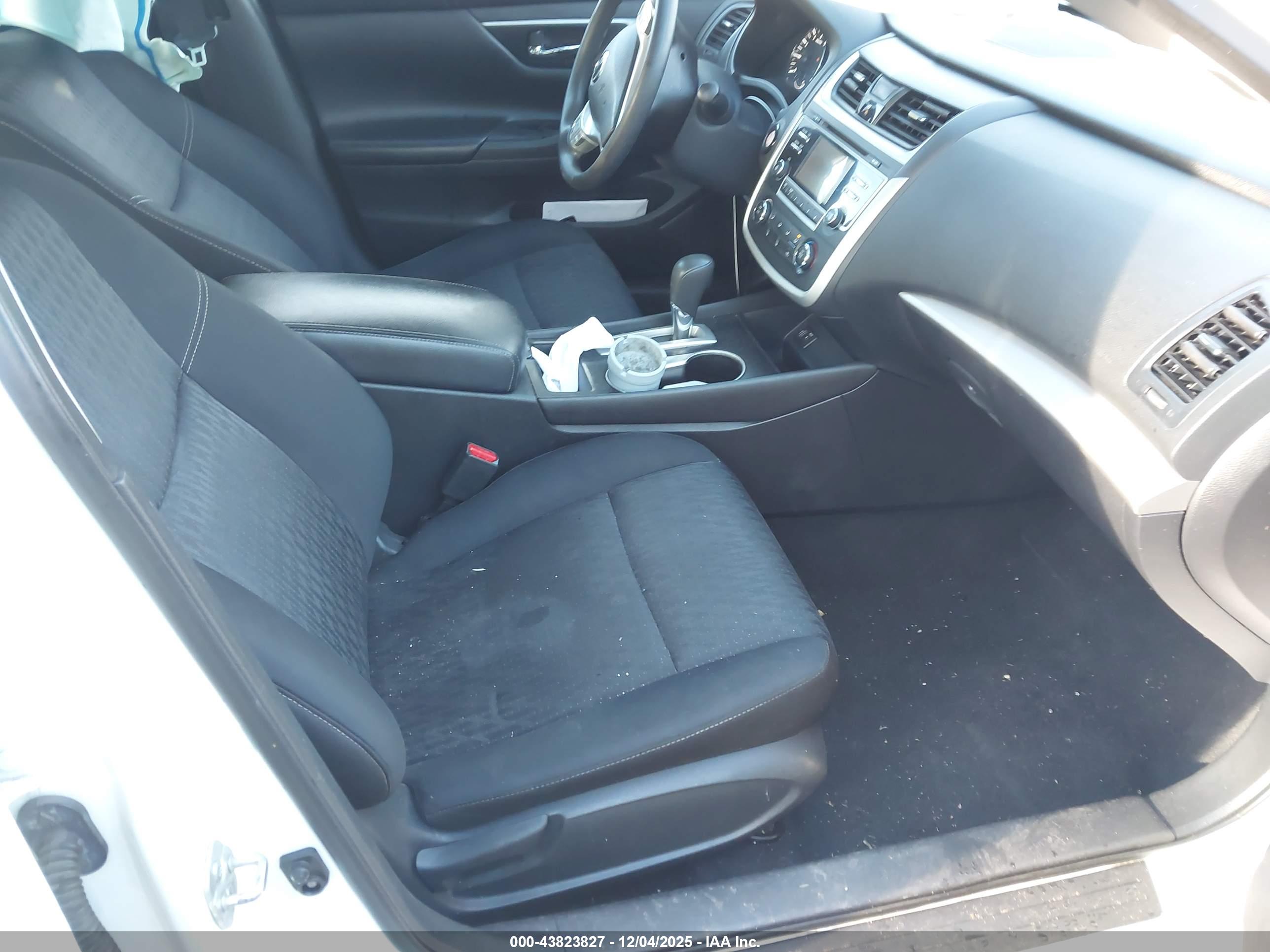 NISSAN ALTIMA image 5
