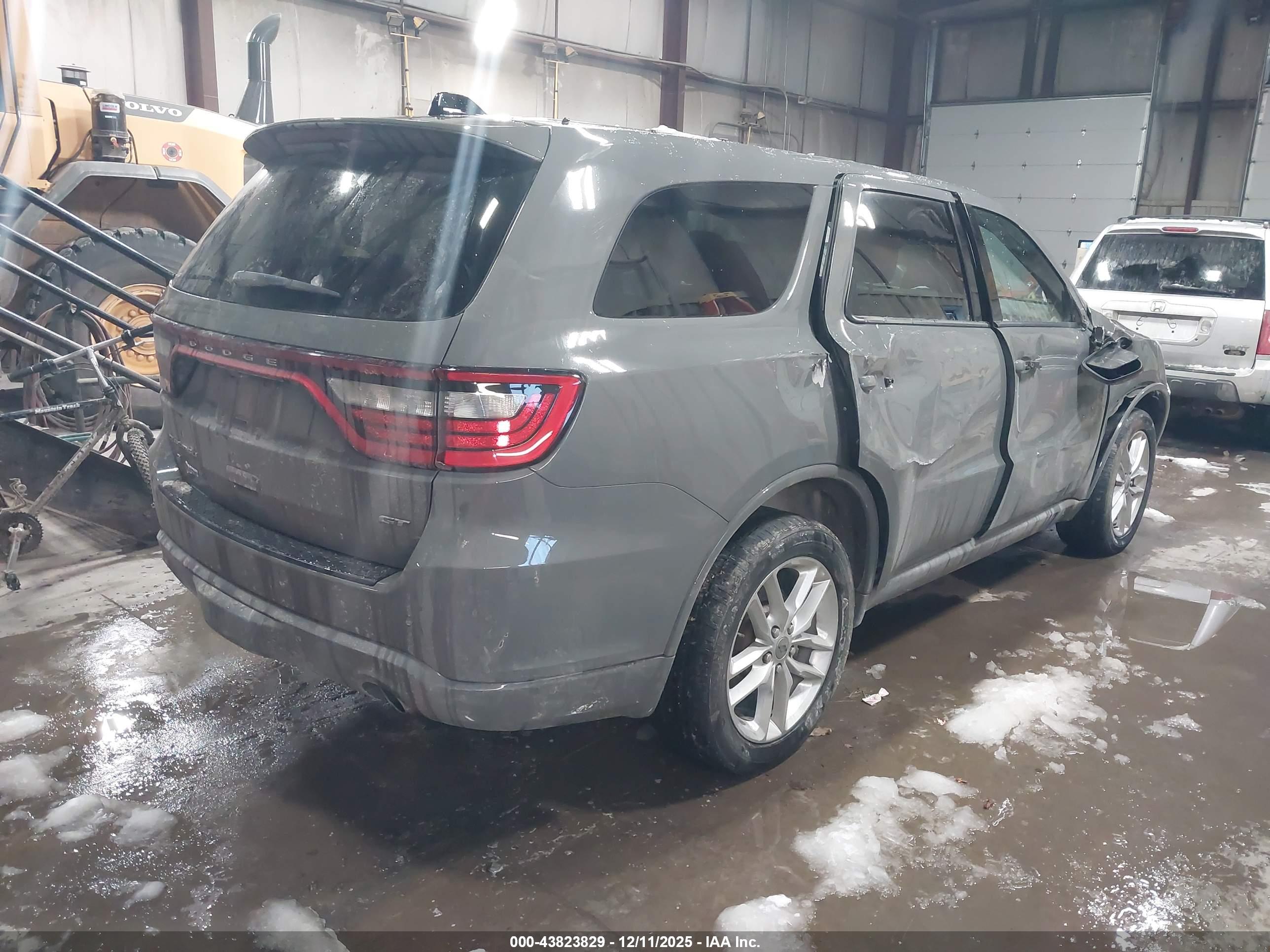 DODGE DURANGO image 4