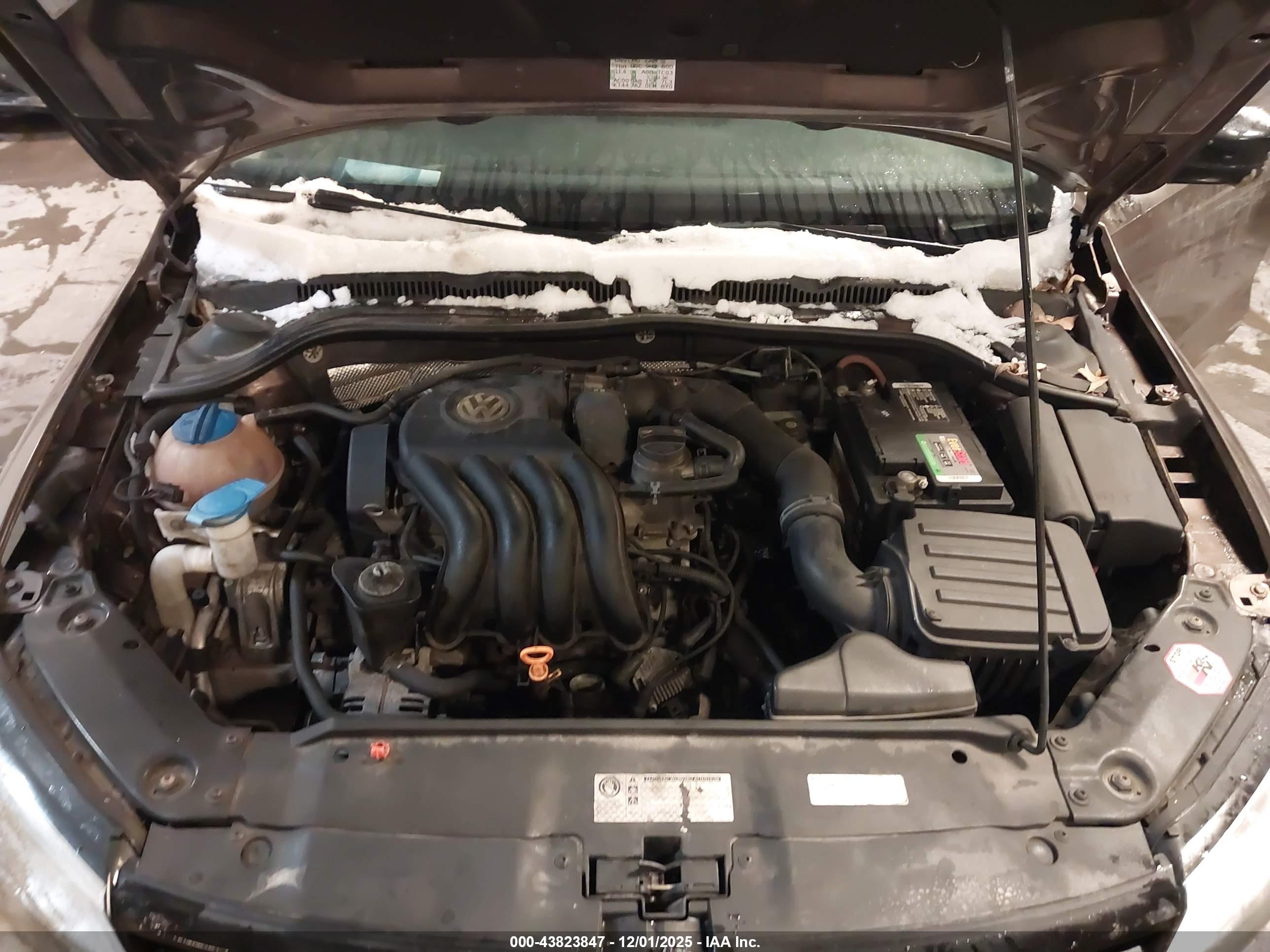 VOLKSWAGEN JETTA image 10