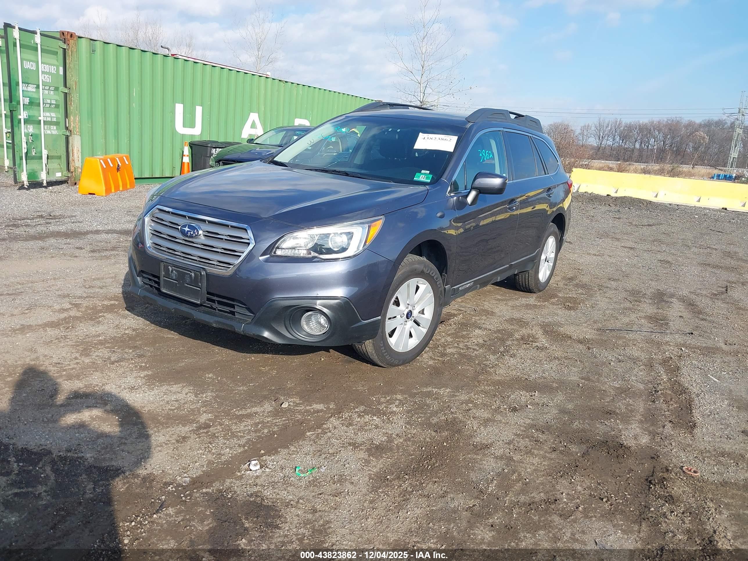 SUBARU OUTBACK image 2