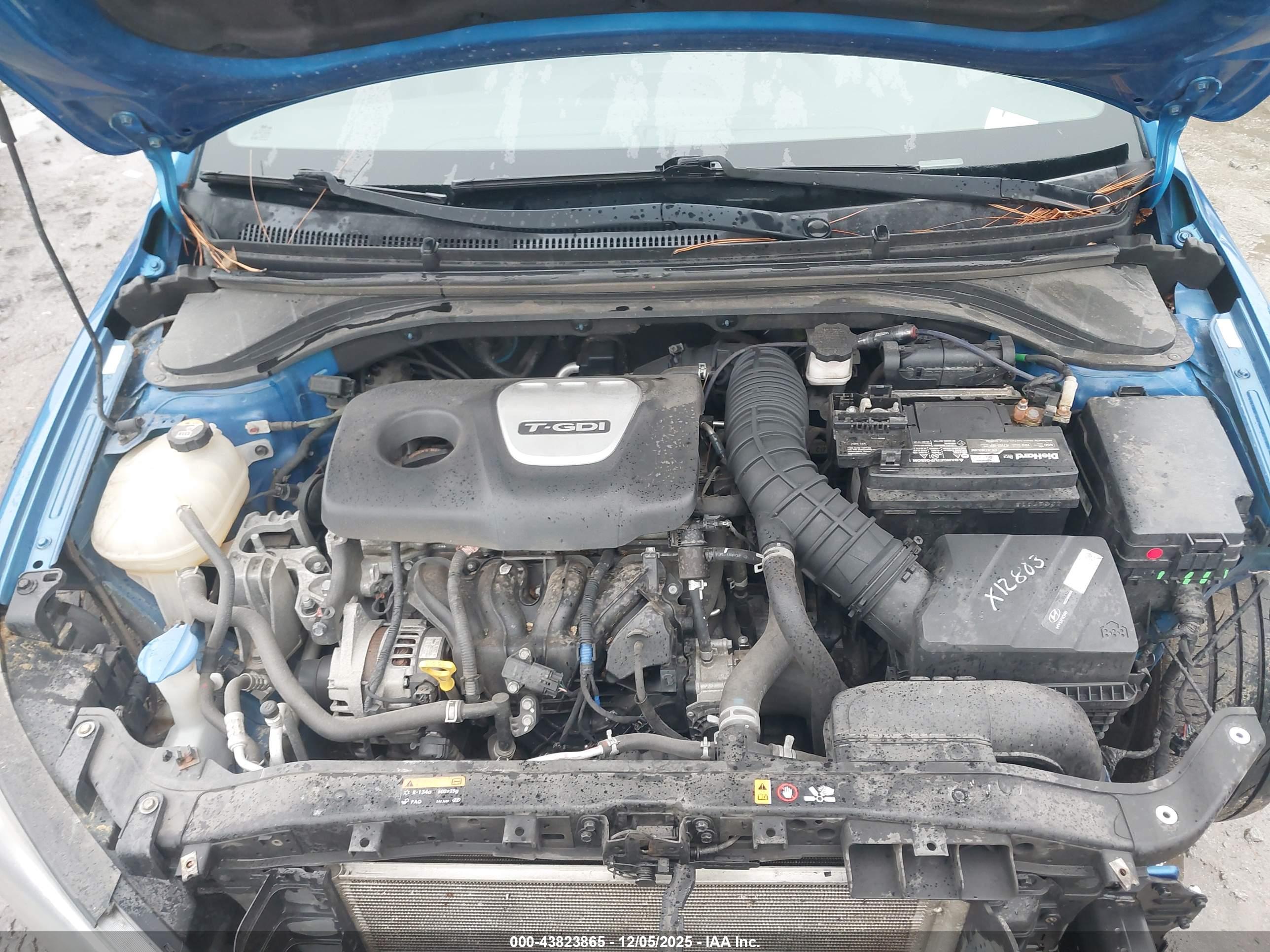 HYUNDAI ELANTRA image 10