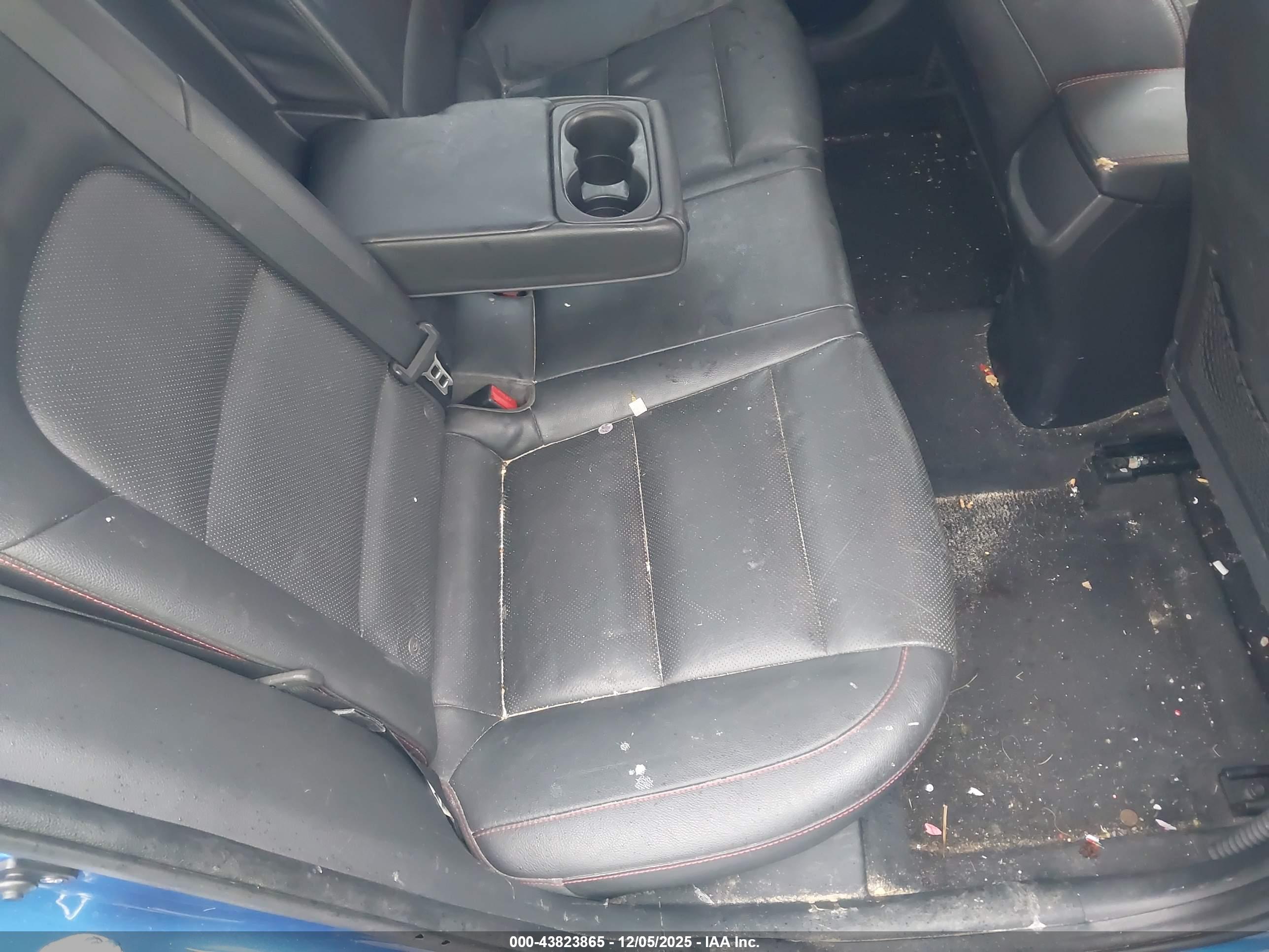 HYUNDAI ELANTRA image 8