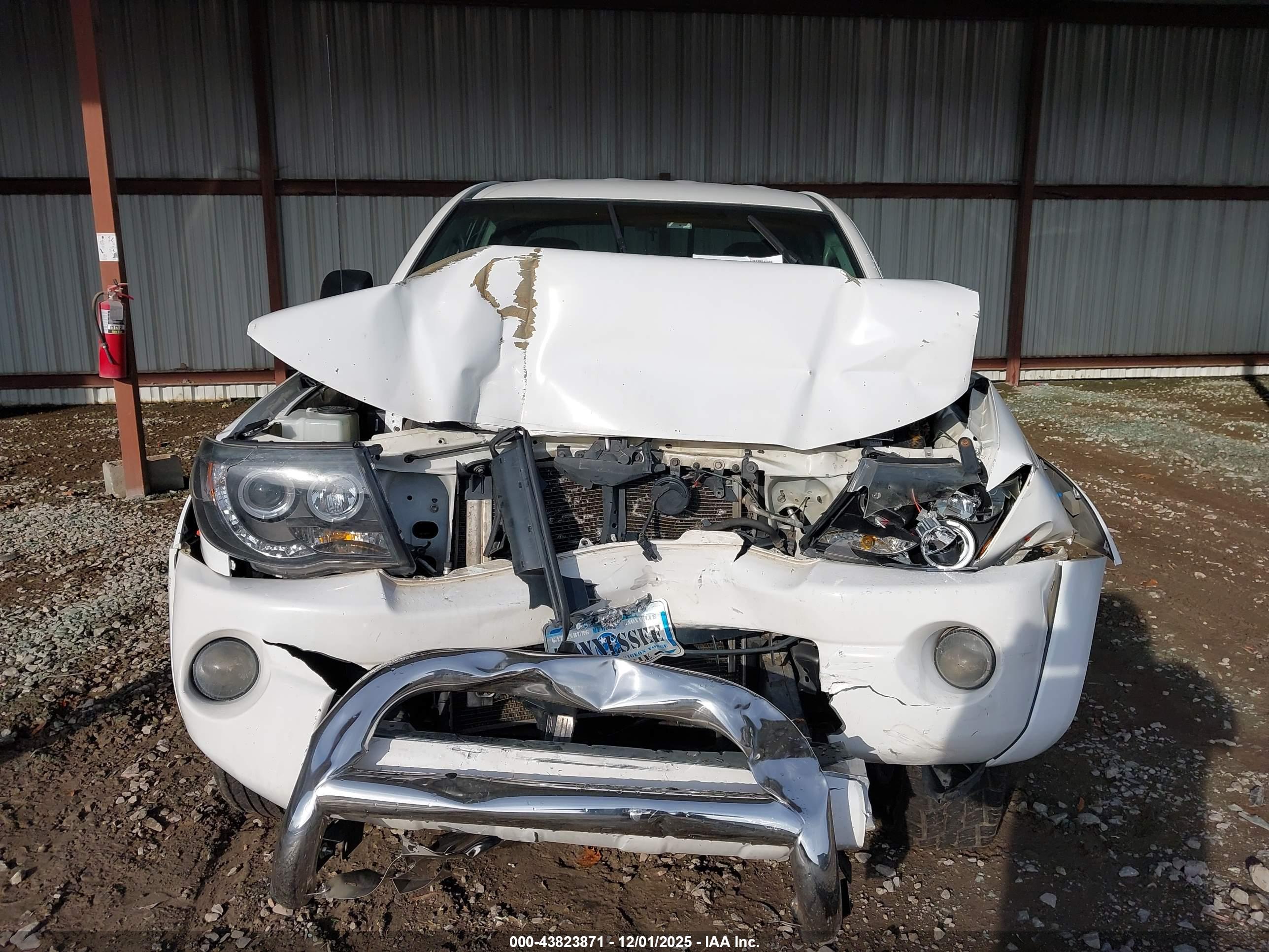 TOYOTA TACOMA image 6