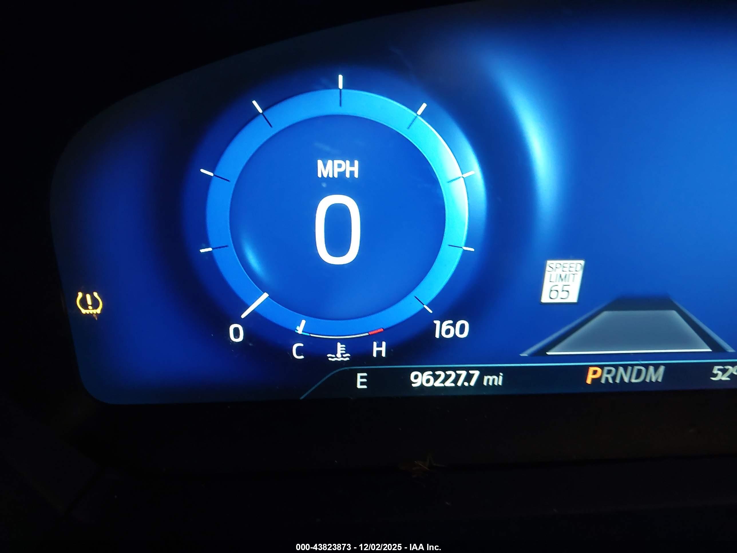 FORD EXPLORER image 7