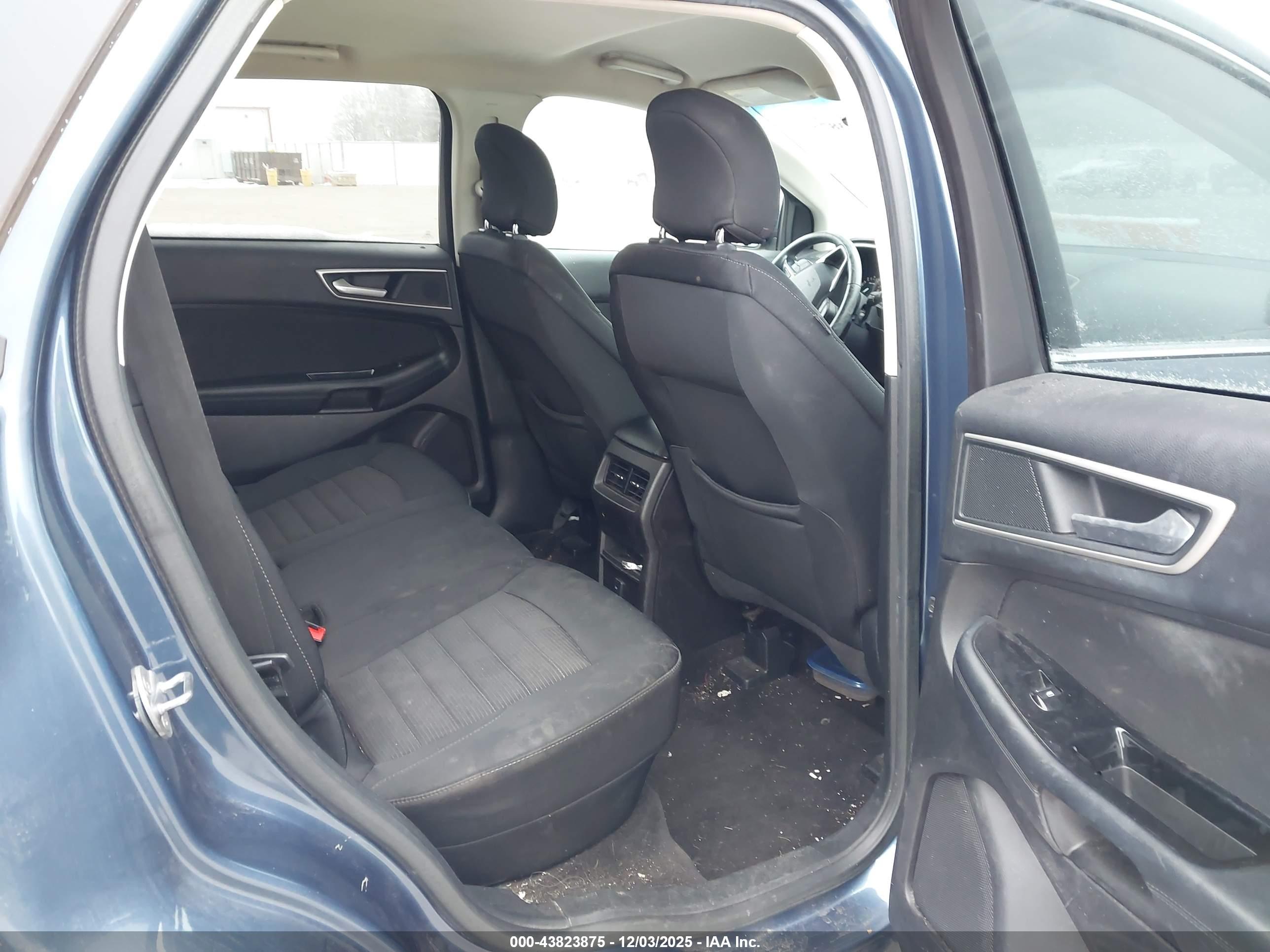 FORD EDGE image 8