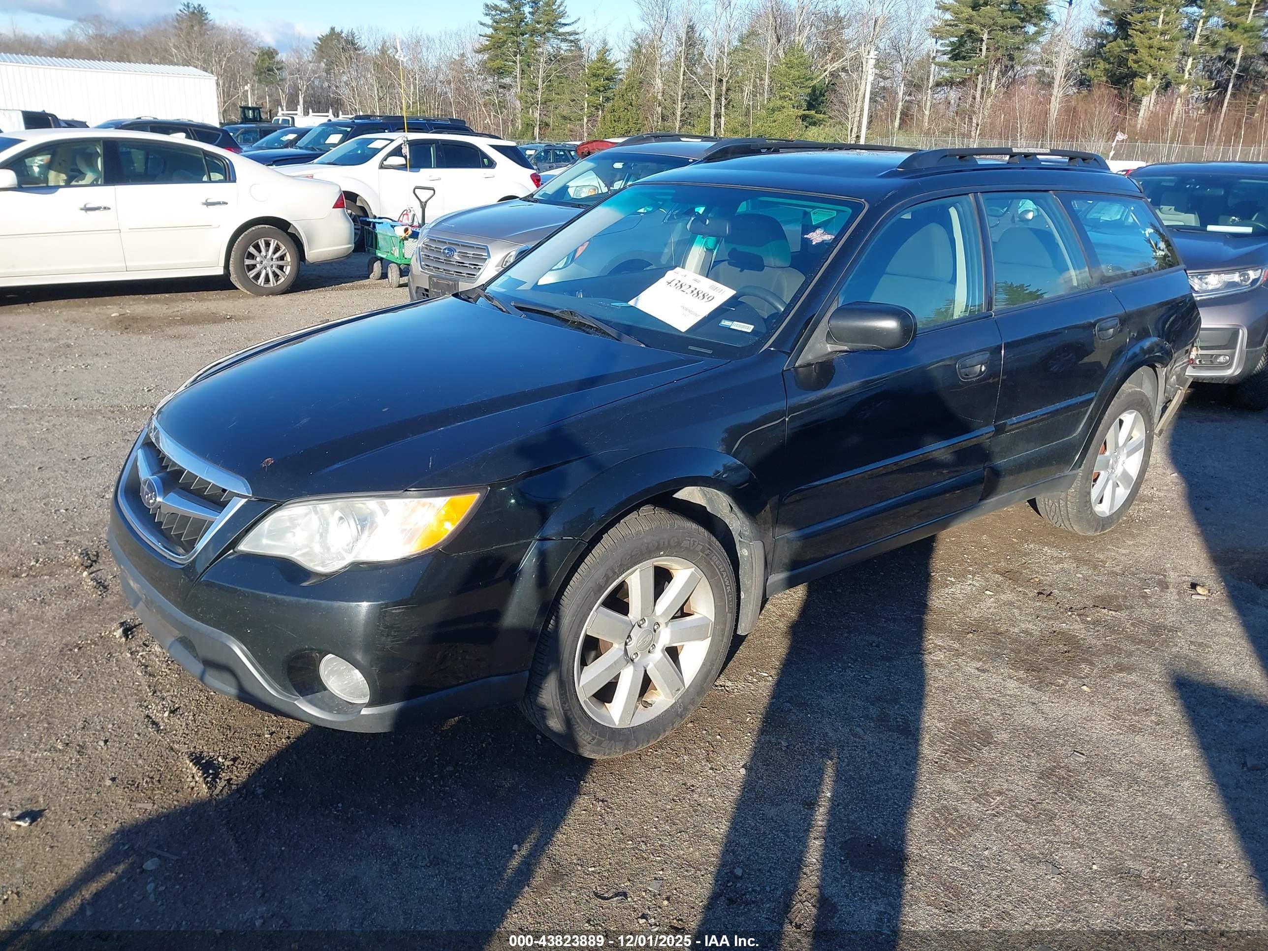 SUBARU OUTBACK image 2