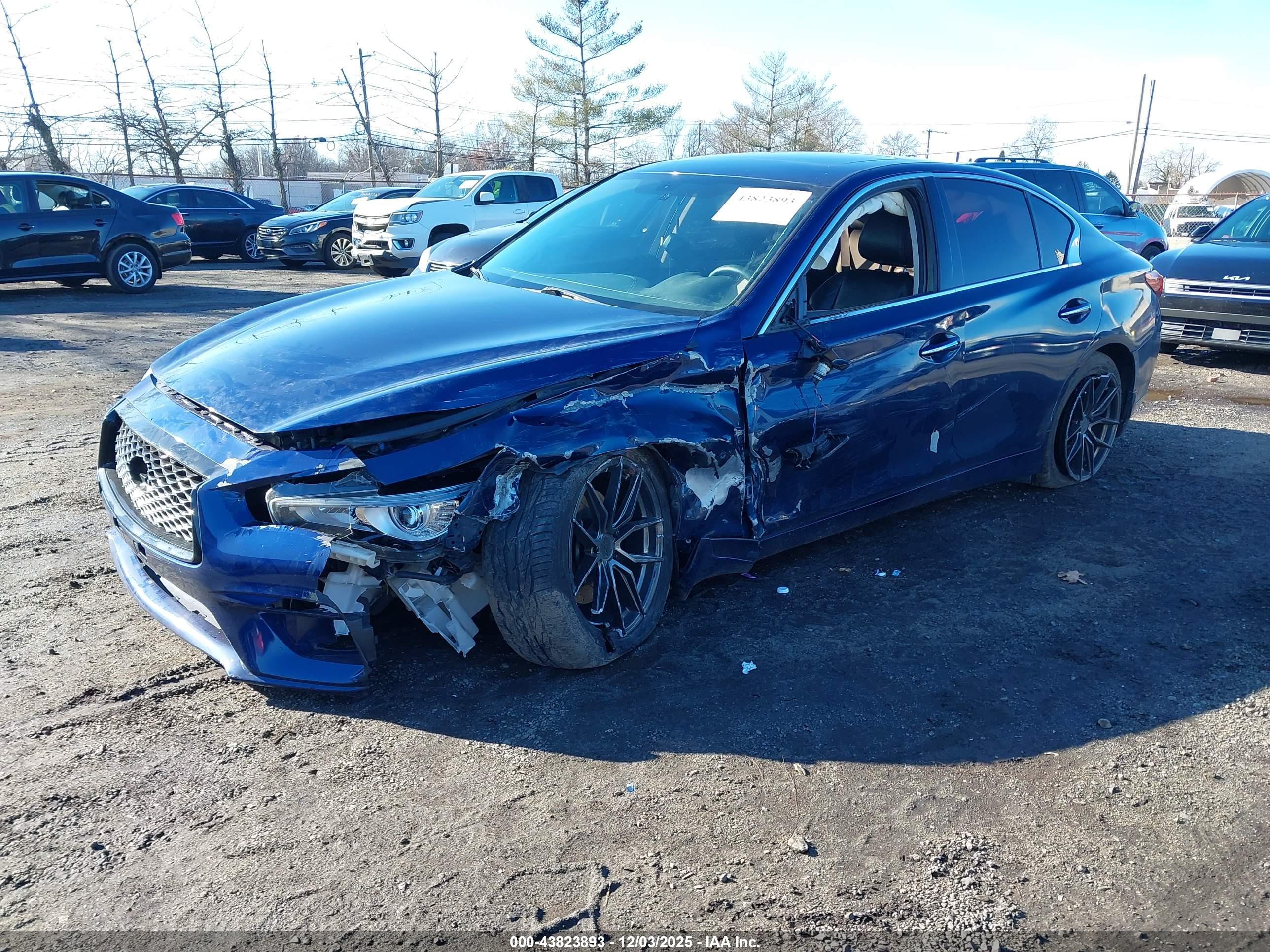 INFINITI Q50 image 2