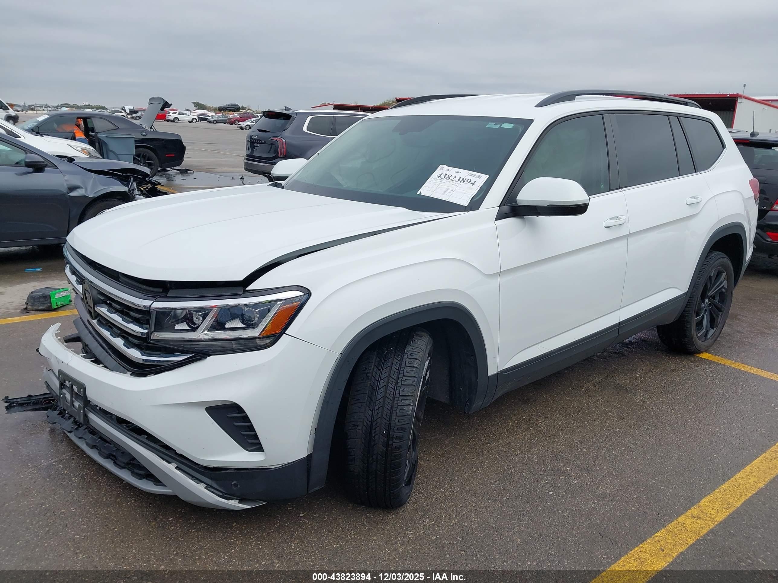 VOLKSWAGEN ATLAS image 2