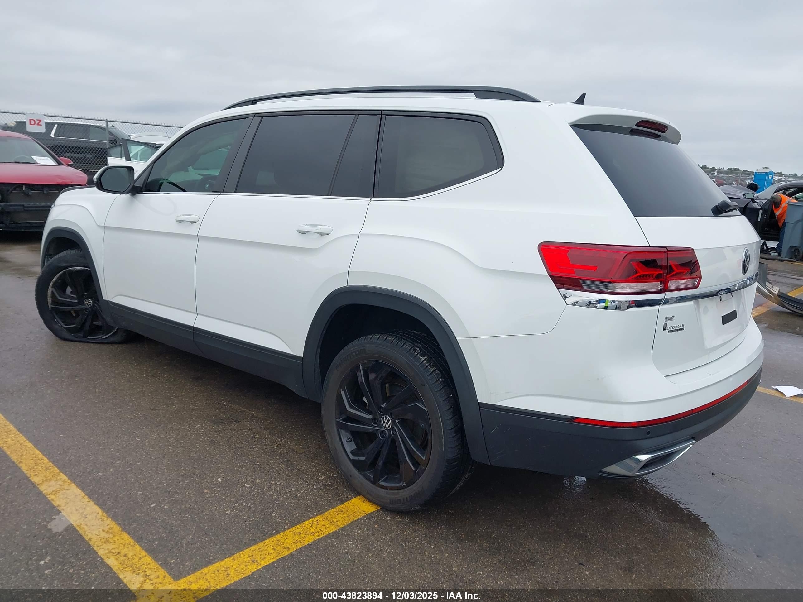 VOLKSWAGEN ATLAS image 3