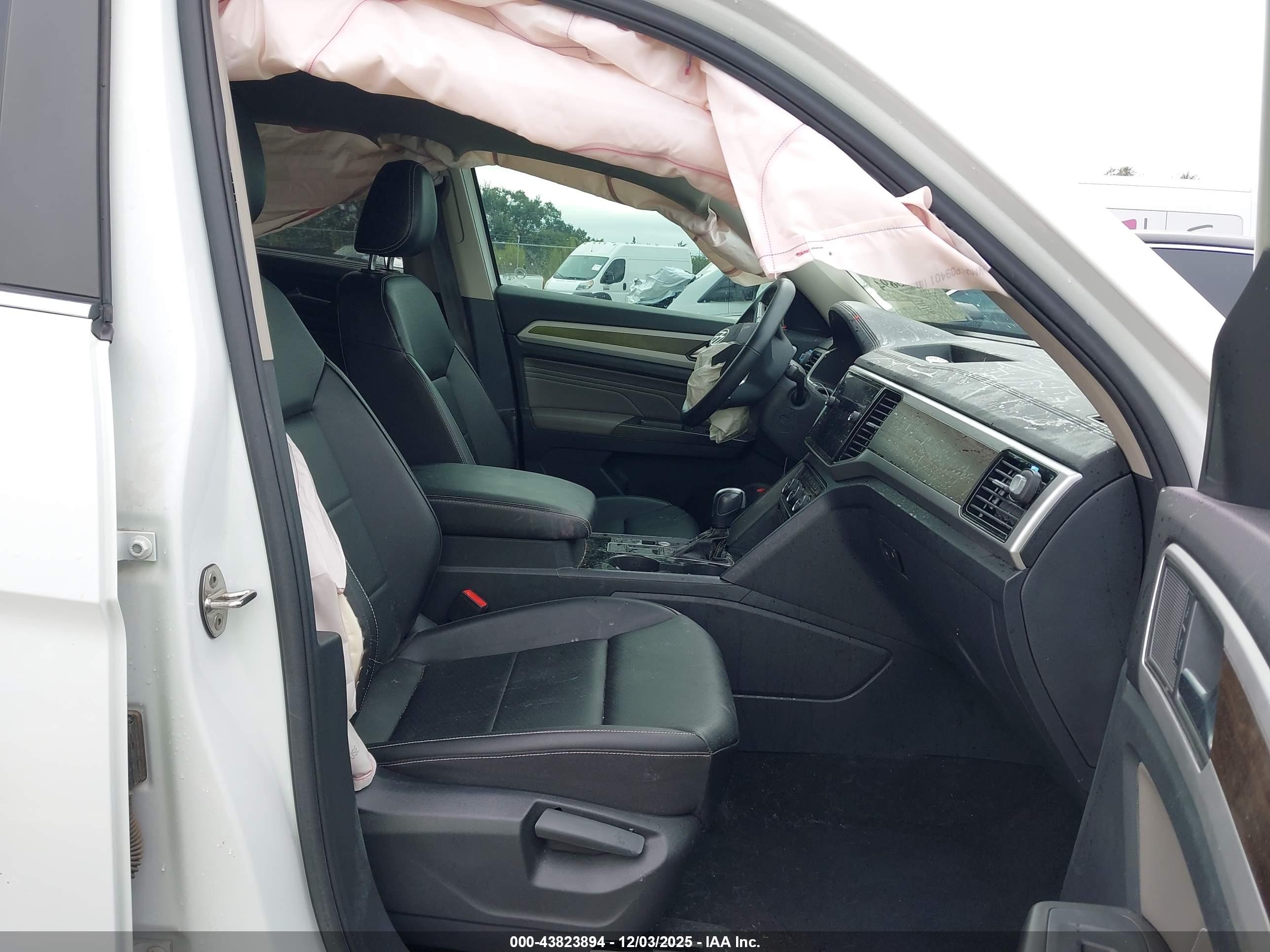 VOLKSWAGEN ATLAS image 5