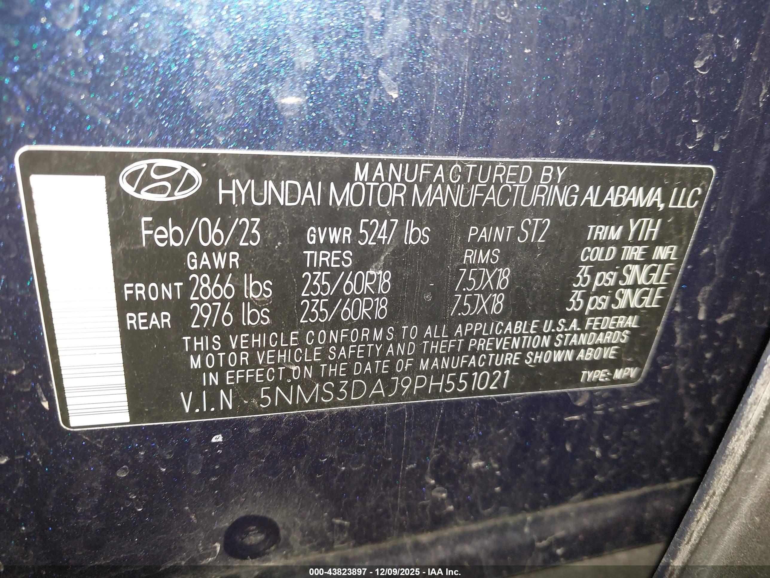 HYUNDAI SANTA image 9