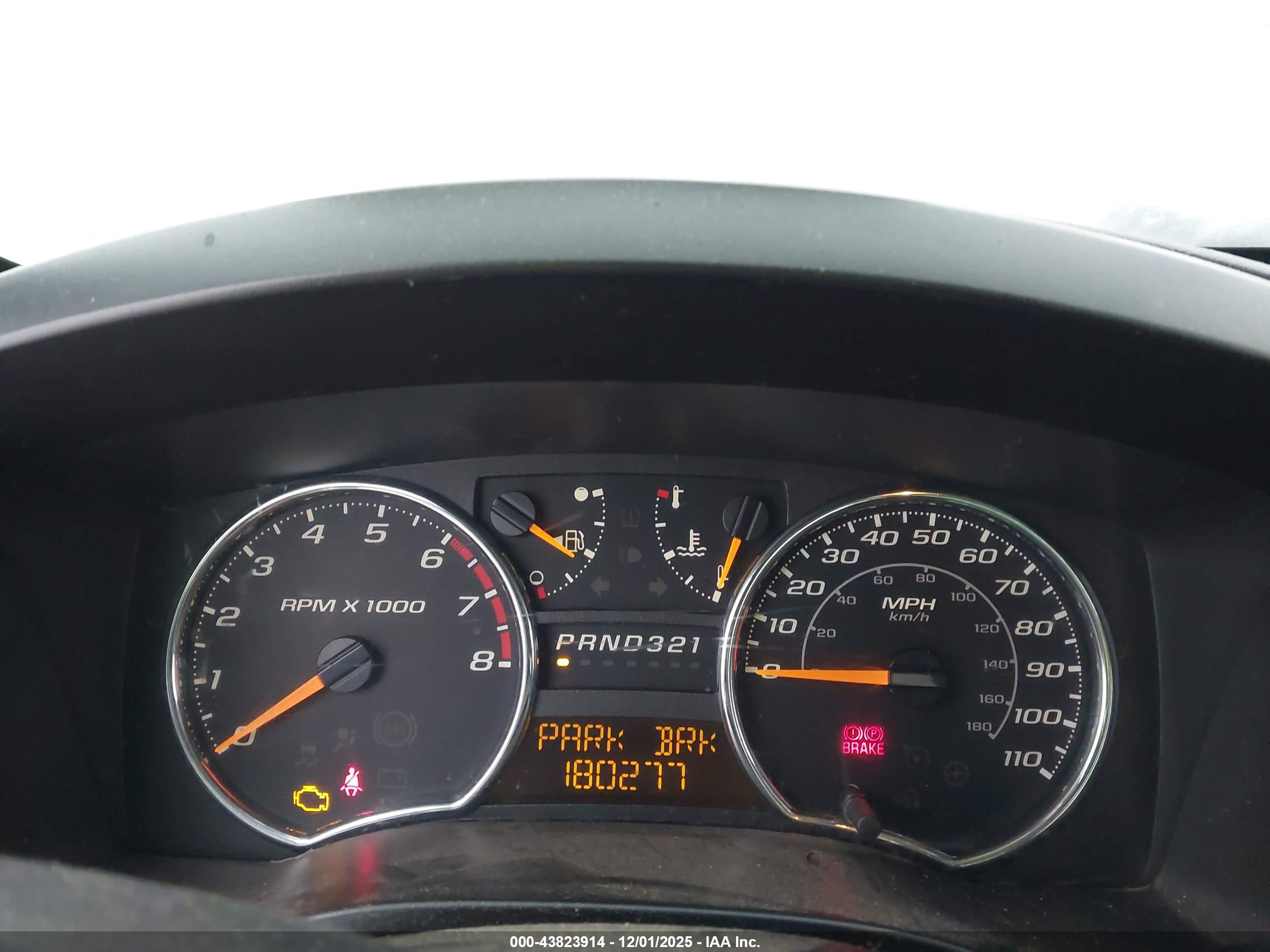 CHEVROLET COLORADO image 7