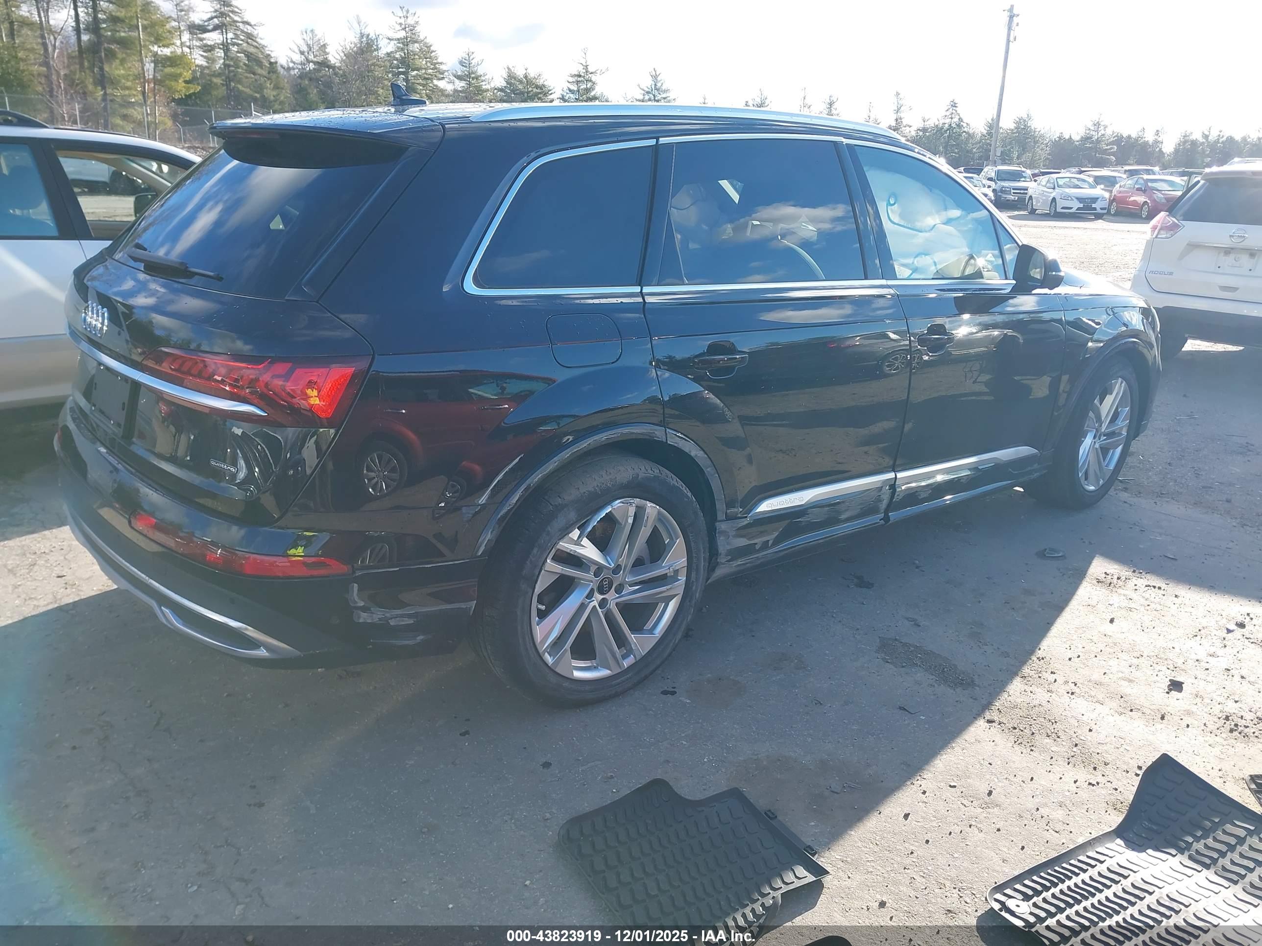 AUDI Q7 image 4