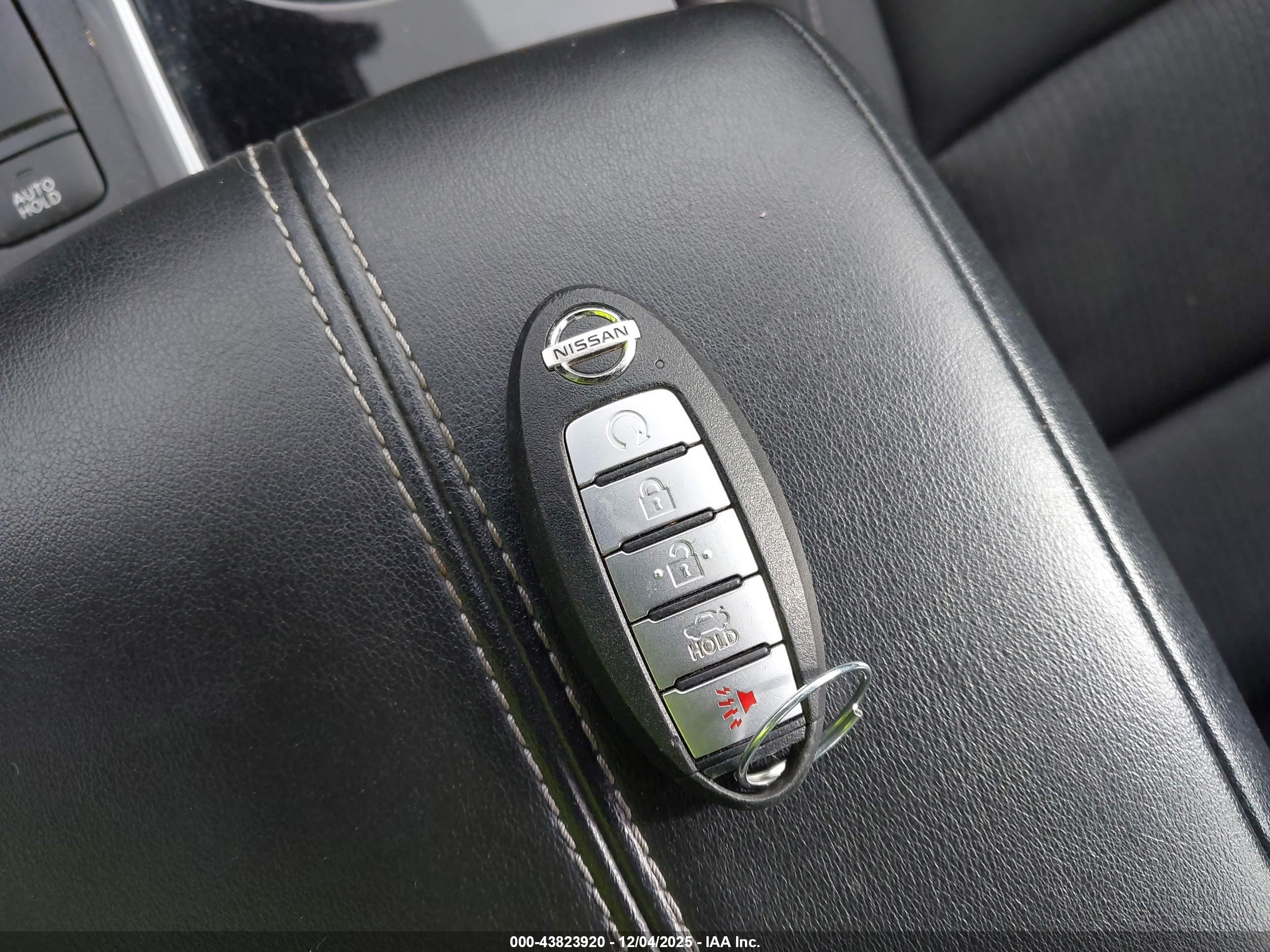 NISSAN ALTIMA image 11