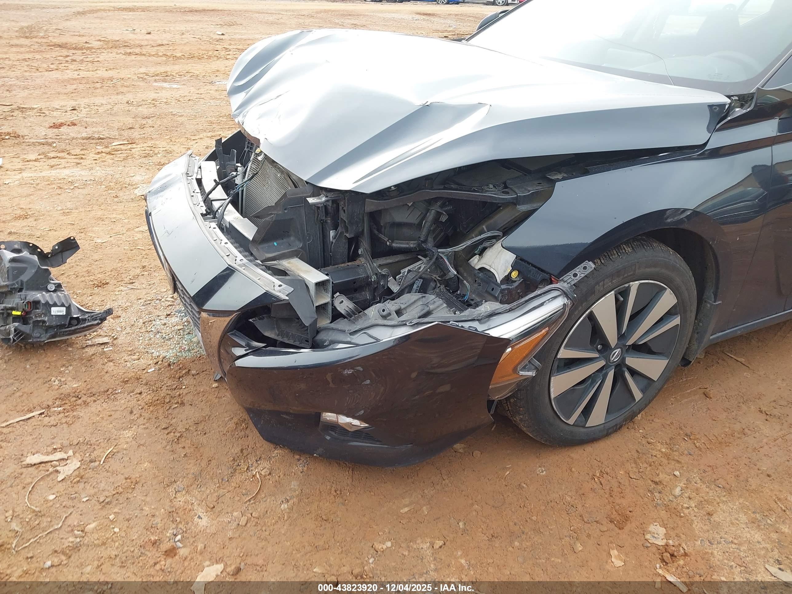 NISSAN ALTIMA image 6