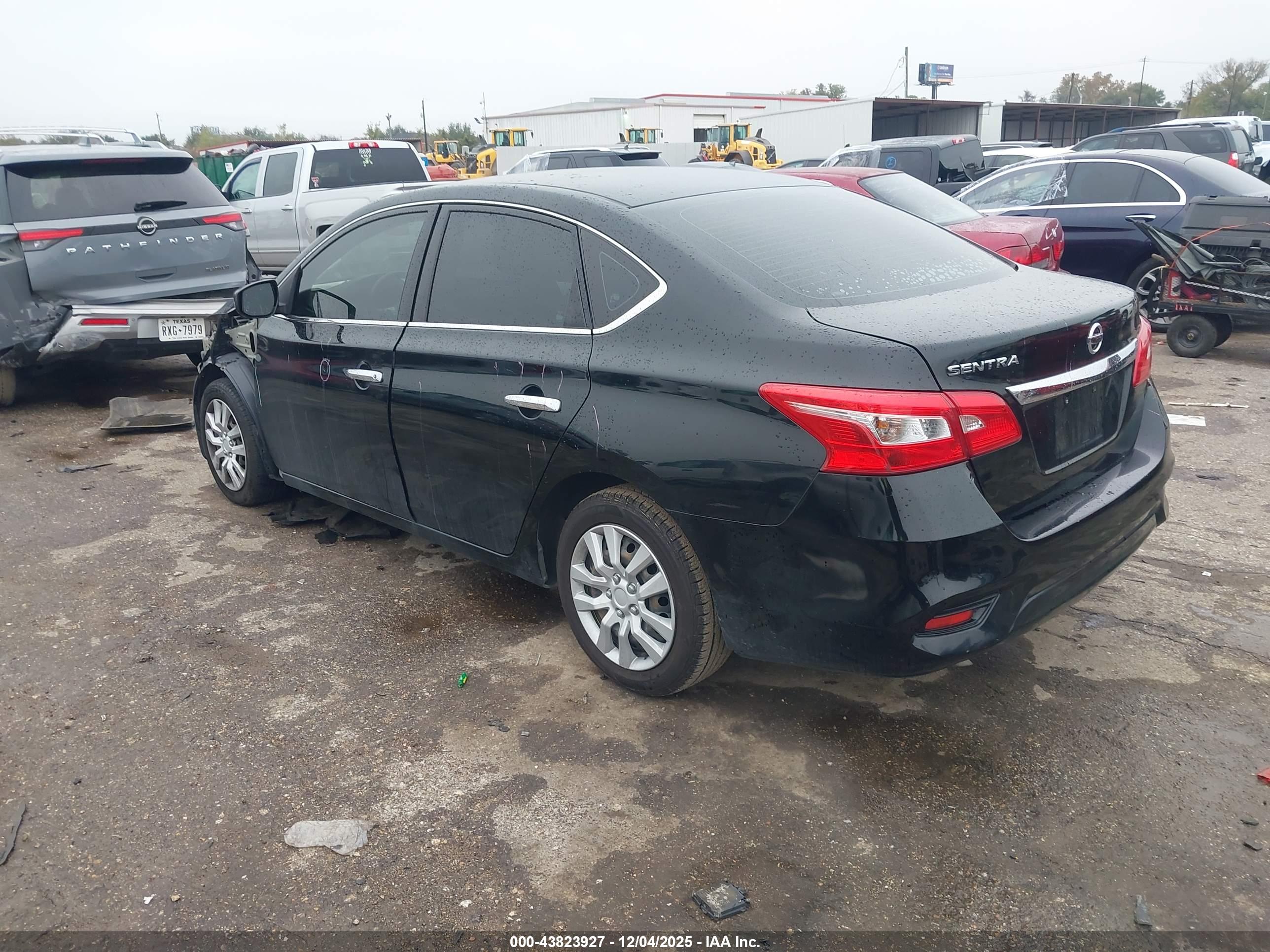 NISSAN SENTRA image 3